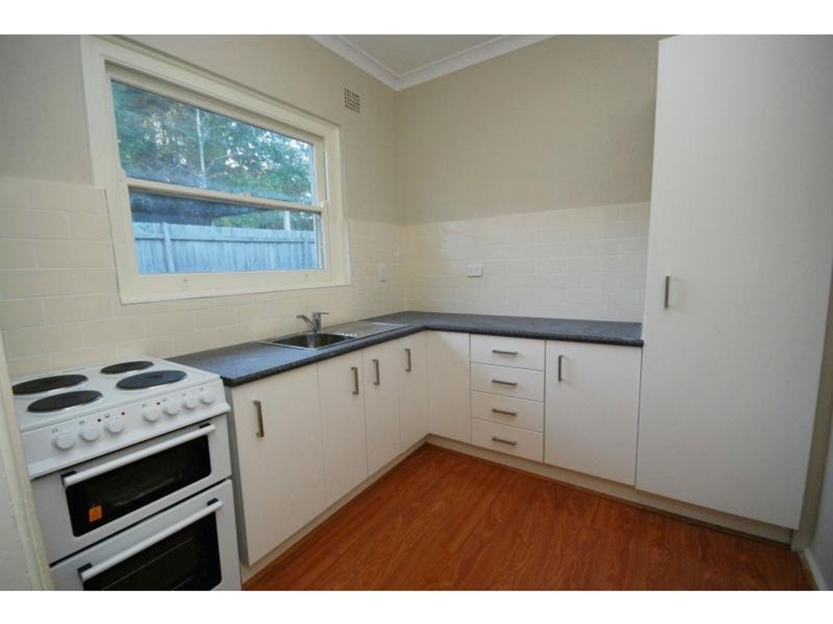 Villa 3/114 Waratah Street, Katoomba - Thumbnail 3