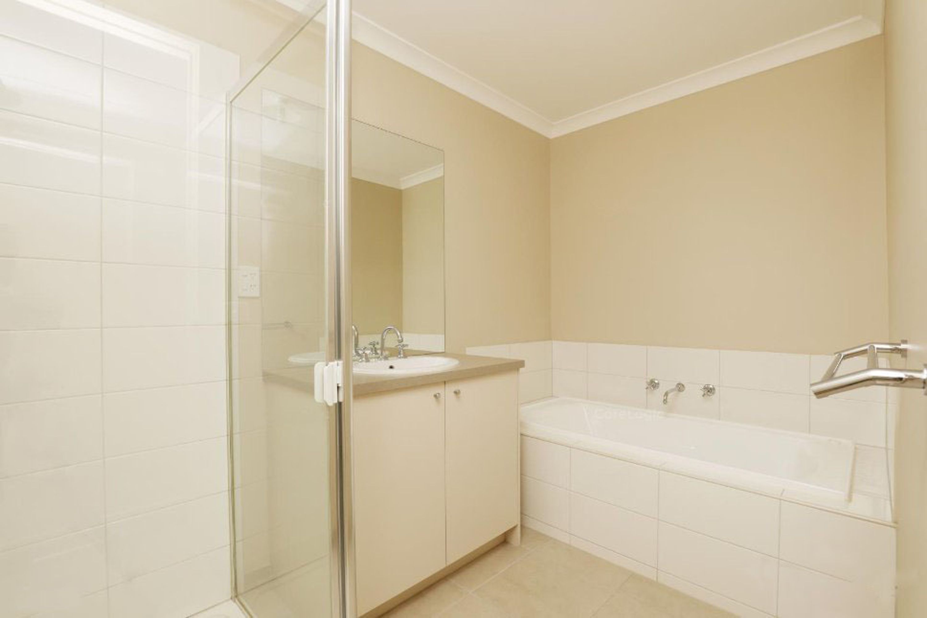 3/6 Highwood Drive, Hillside - Thumbnail 7