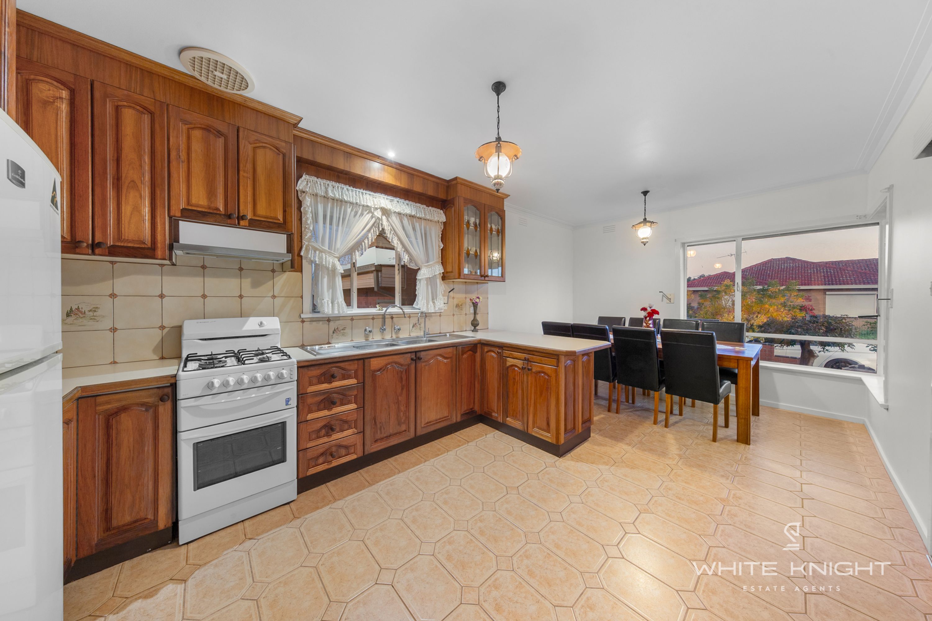 8 Levenia Street, St Albans VIC 3021, St Albans - Thumbnail 7