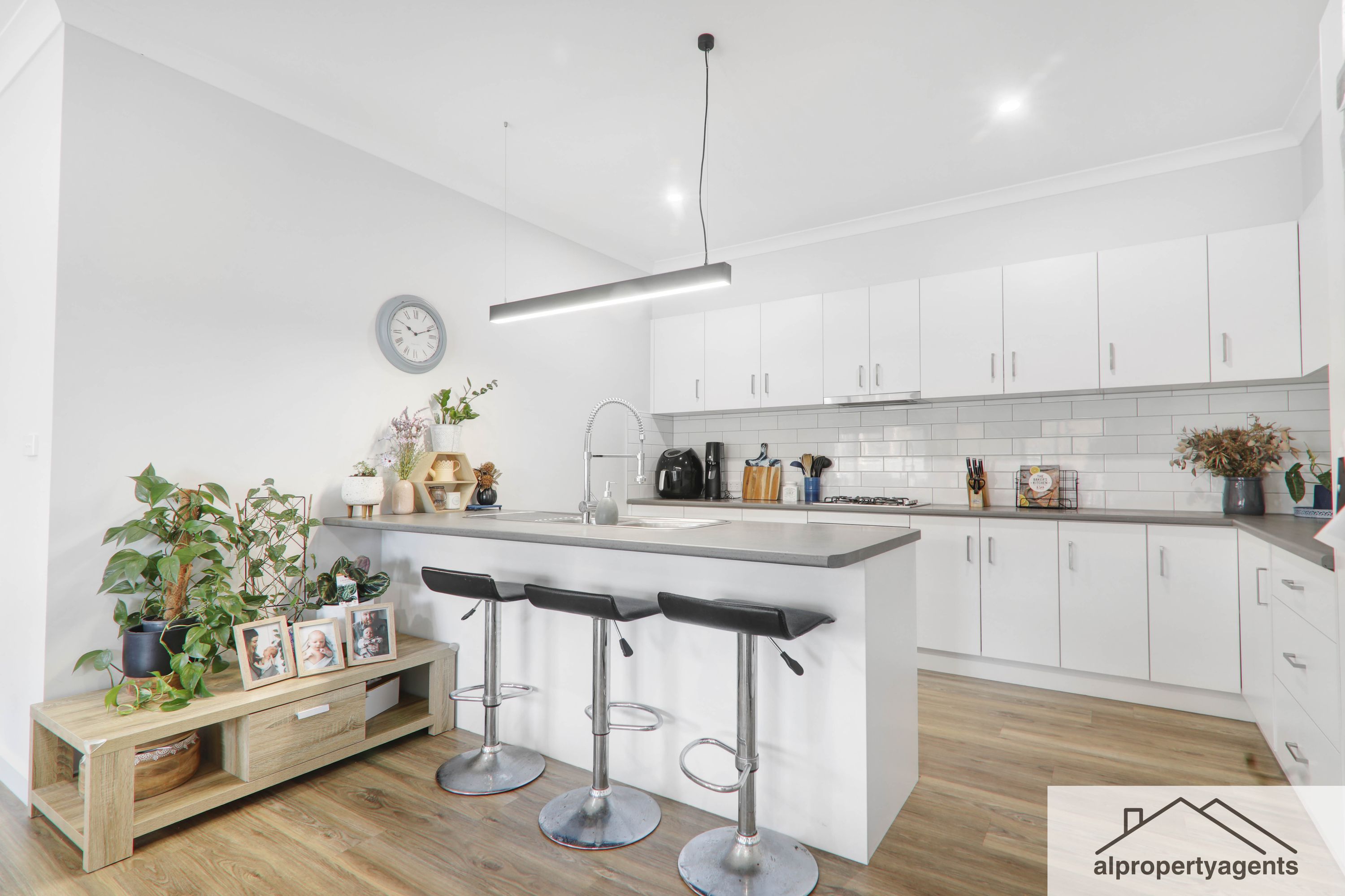 9 Hogan Court, Horsham VIC 3400, Horsham - Thumbnail 2