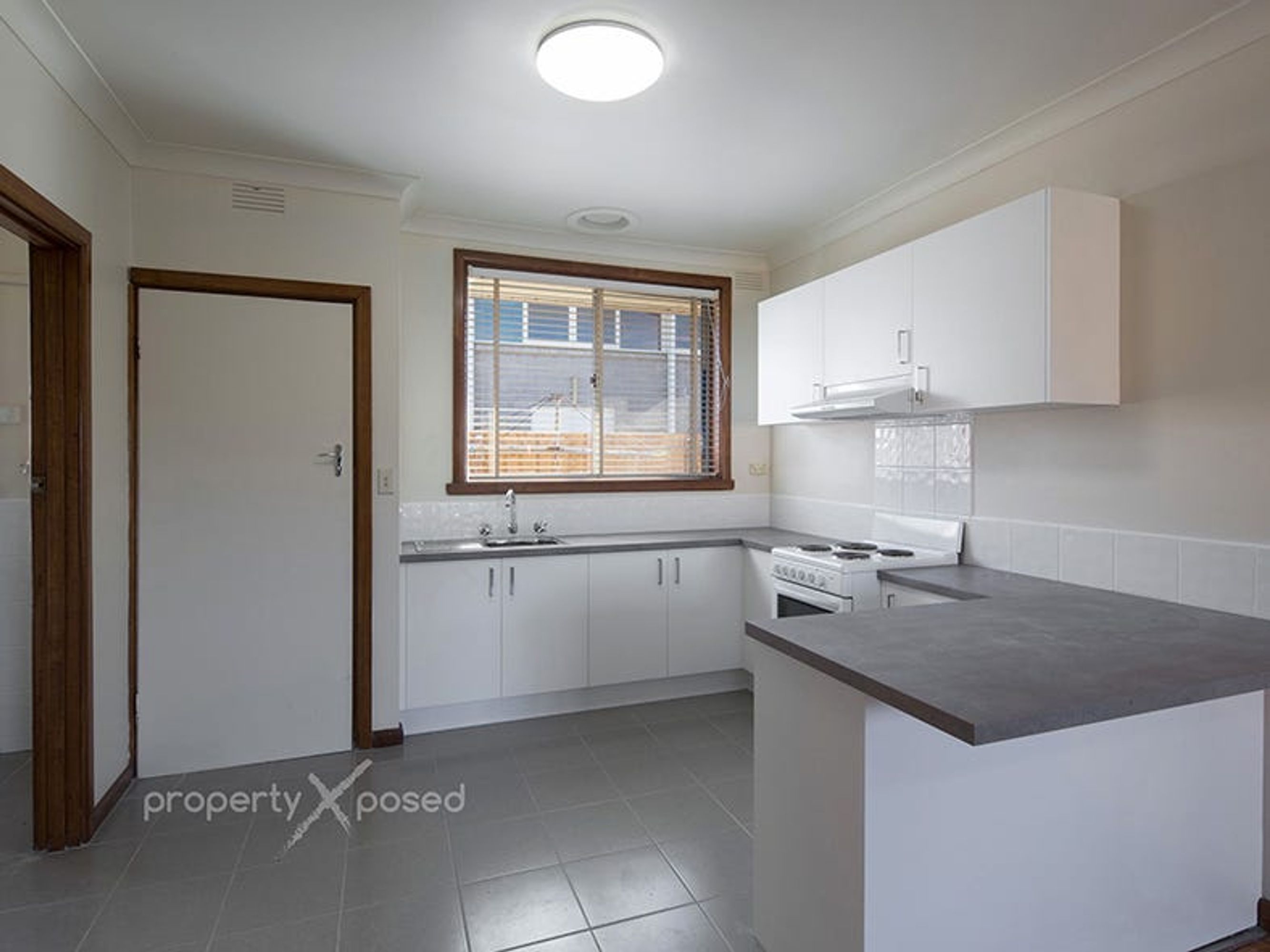 8/2 Wattle Street, Springvale - Thumbnail 3