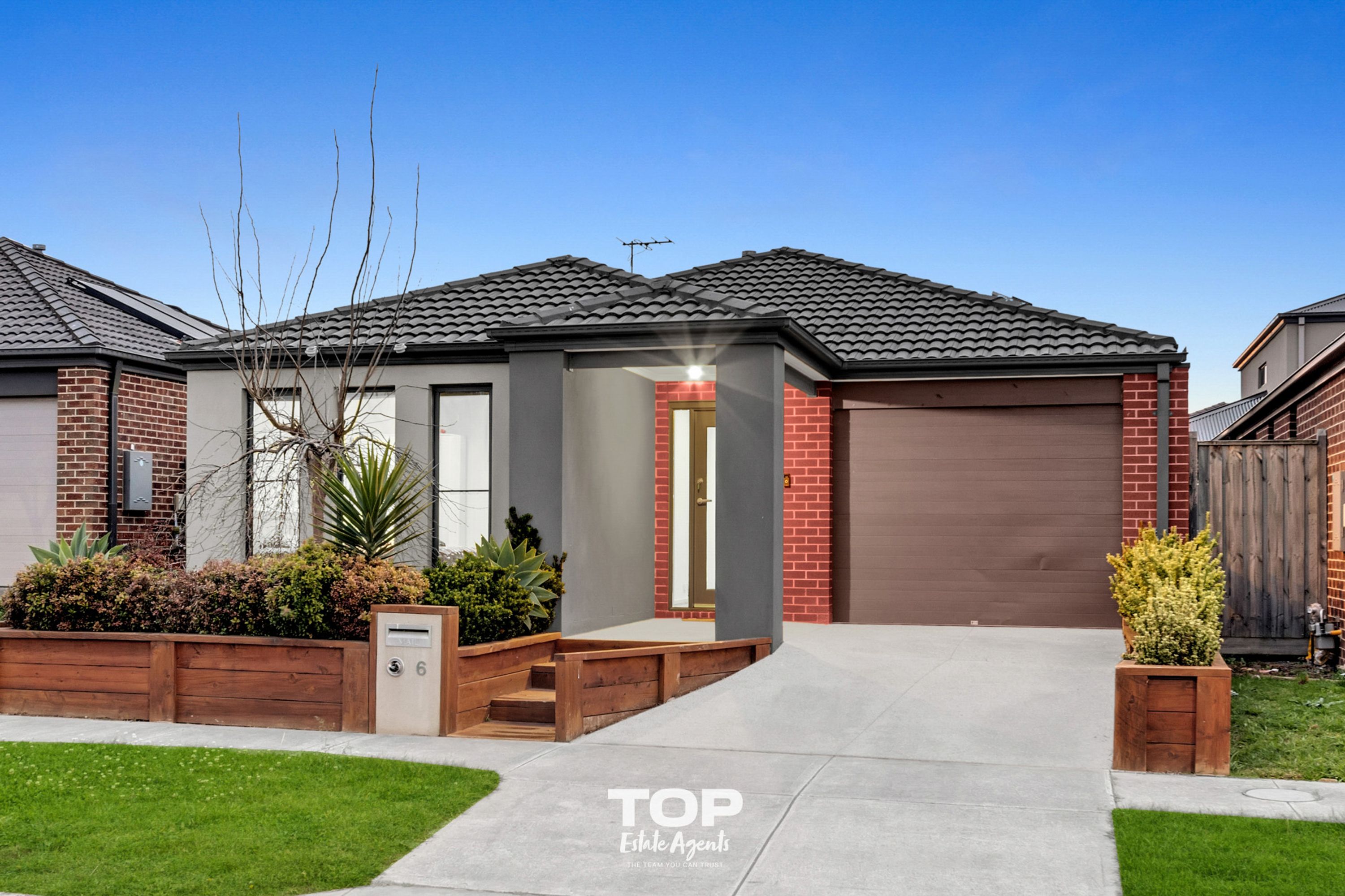 6 Barcelona Avenue, Clyde North - Thumbnail 2