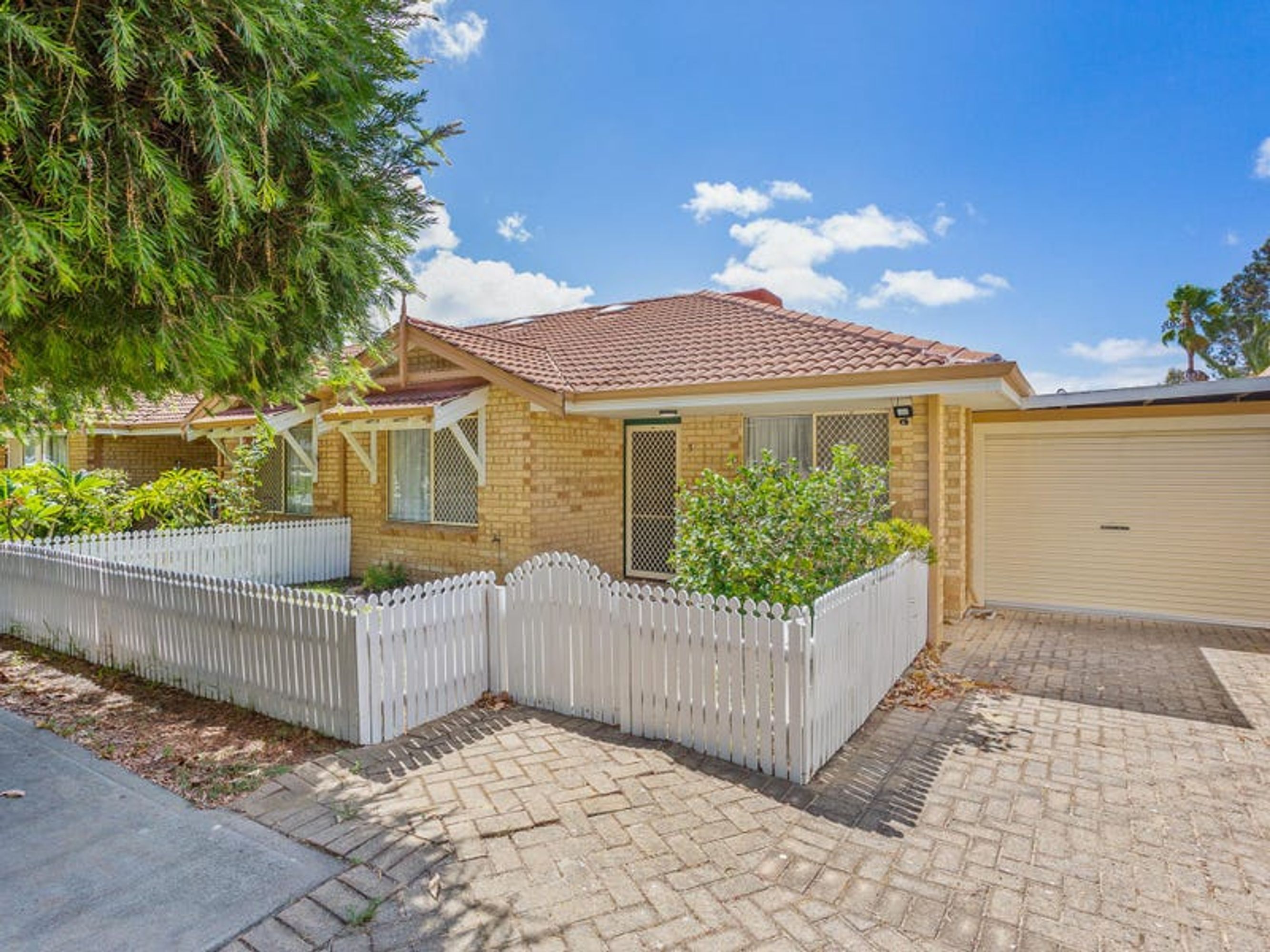 5/5/5 Edwards Crescent