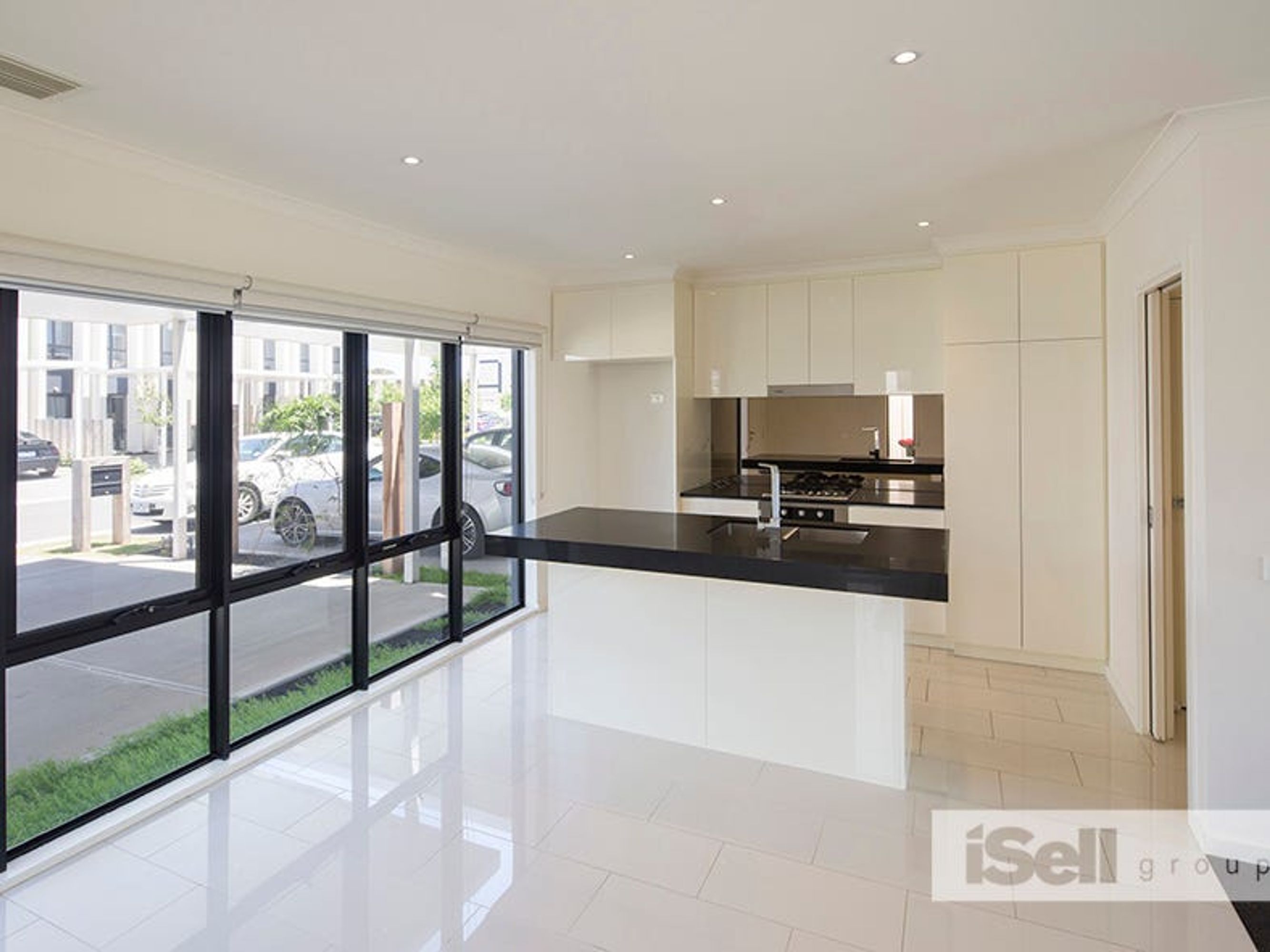 15 Orana Way, Springvale - Thumbnail 3