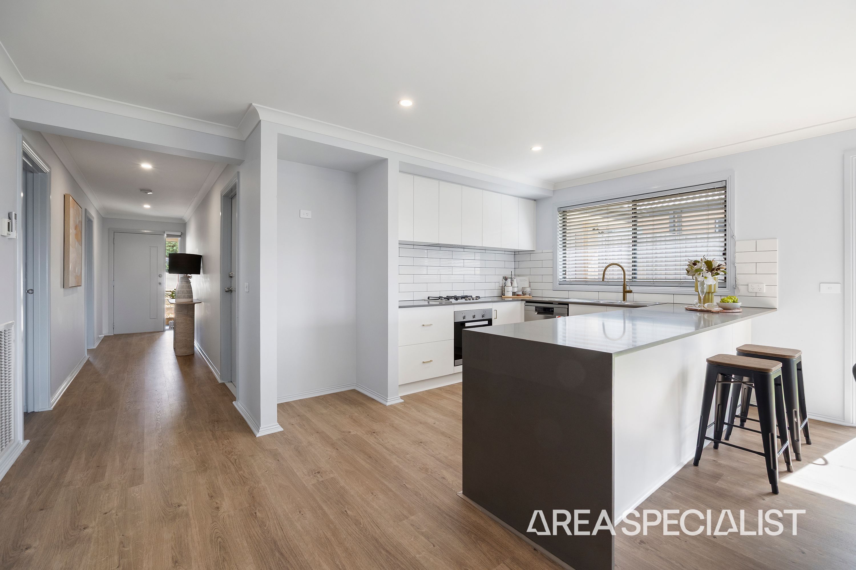 69 Isabella Boulevard, Korumburra - Thumbnail 2