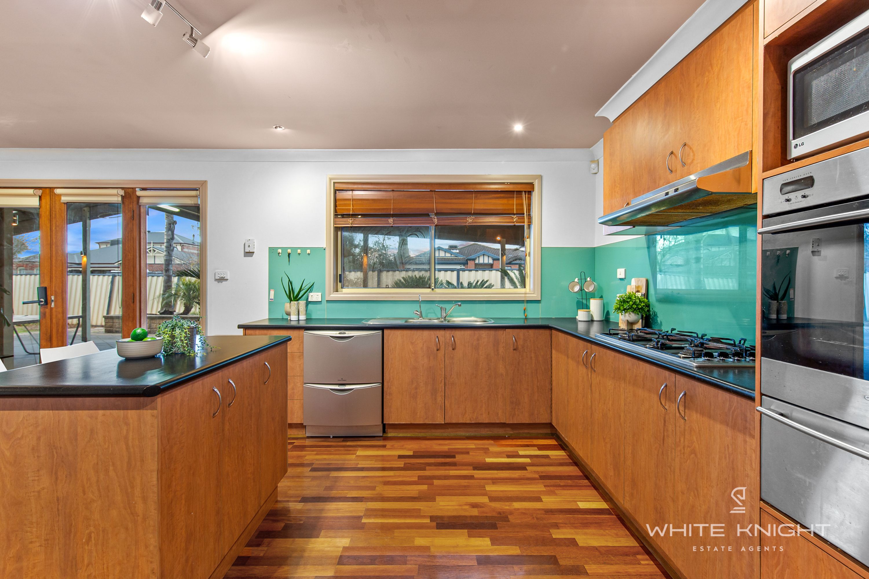 13 Glenview Court, Hillside VIC 3037, Hillside - Thumbnail 4