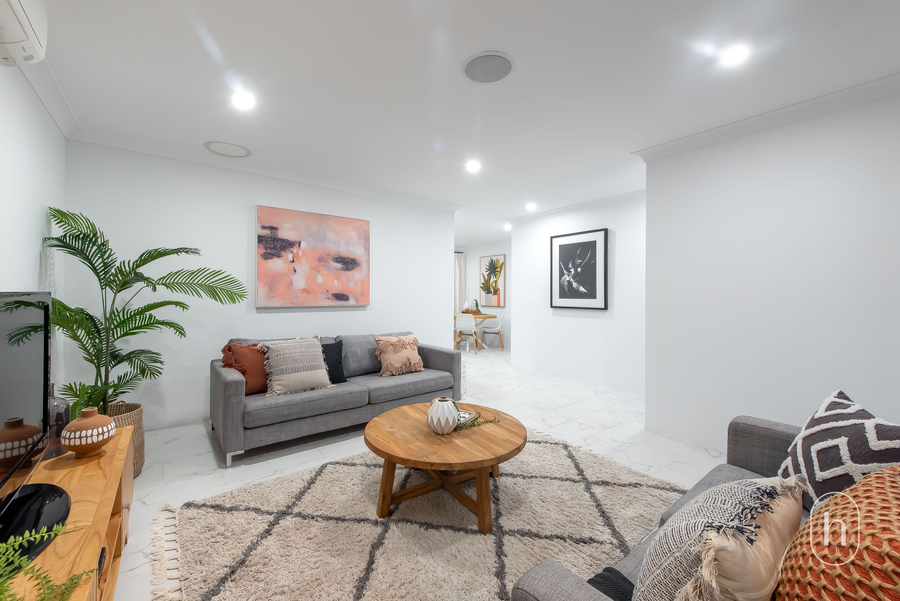 7 GALLEON ROAD, Beldon - Thumbnail 2