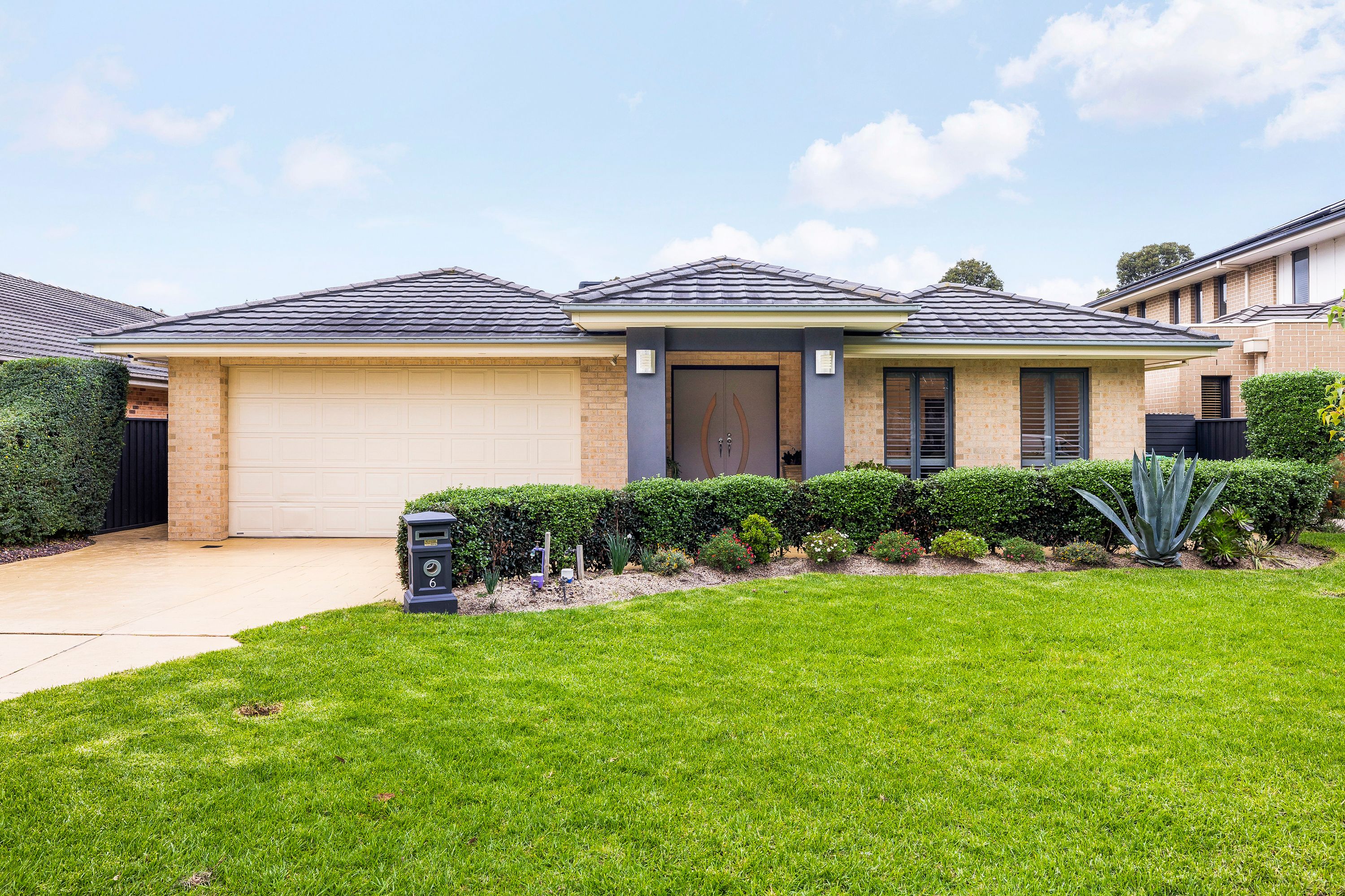 6 Niblick Circuit, Sandhurst, Sandhurst - Image 1