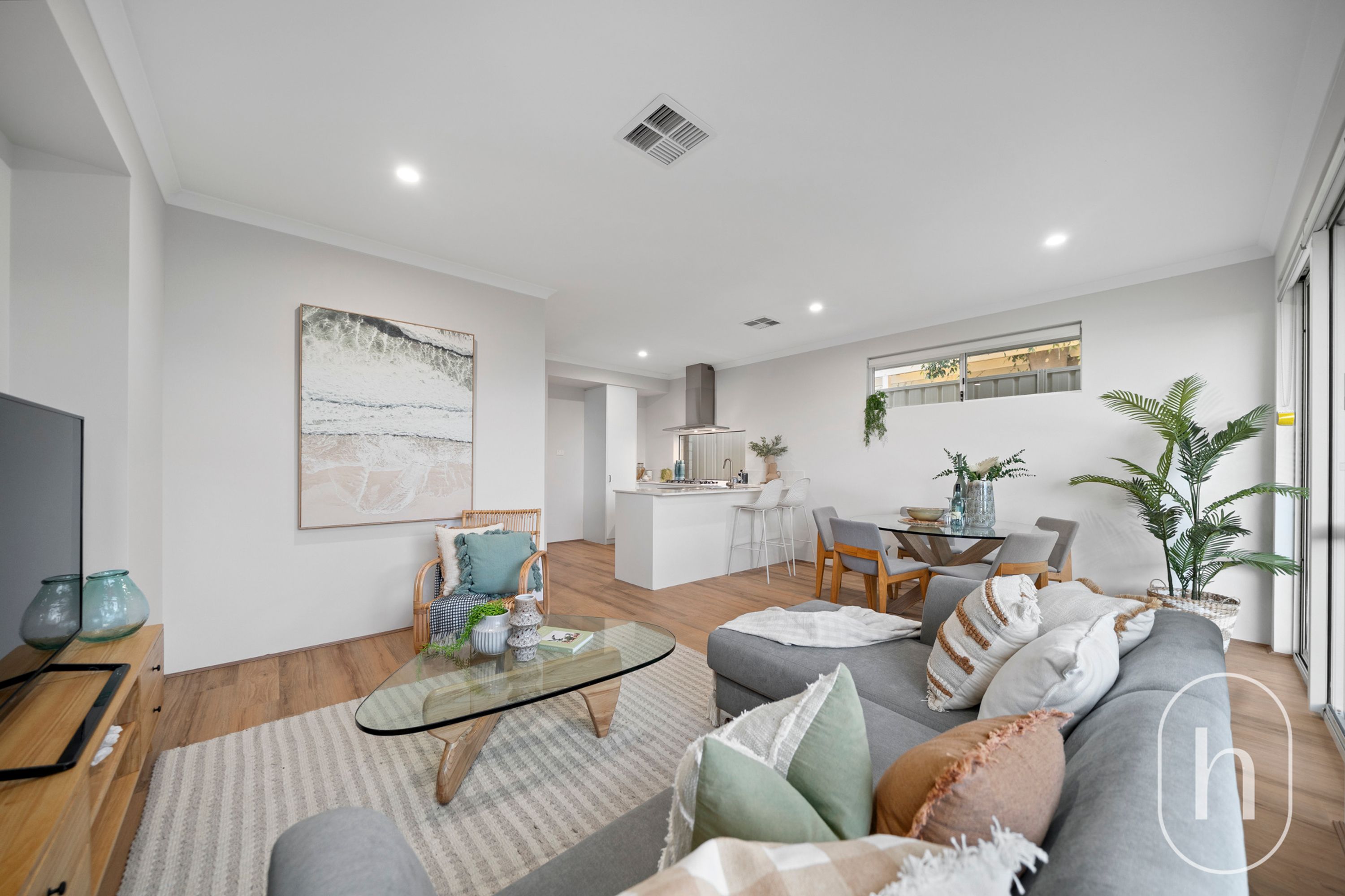 58 SANDALFORD DRIVE, Beldon - Thumbnail 3