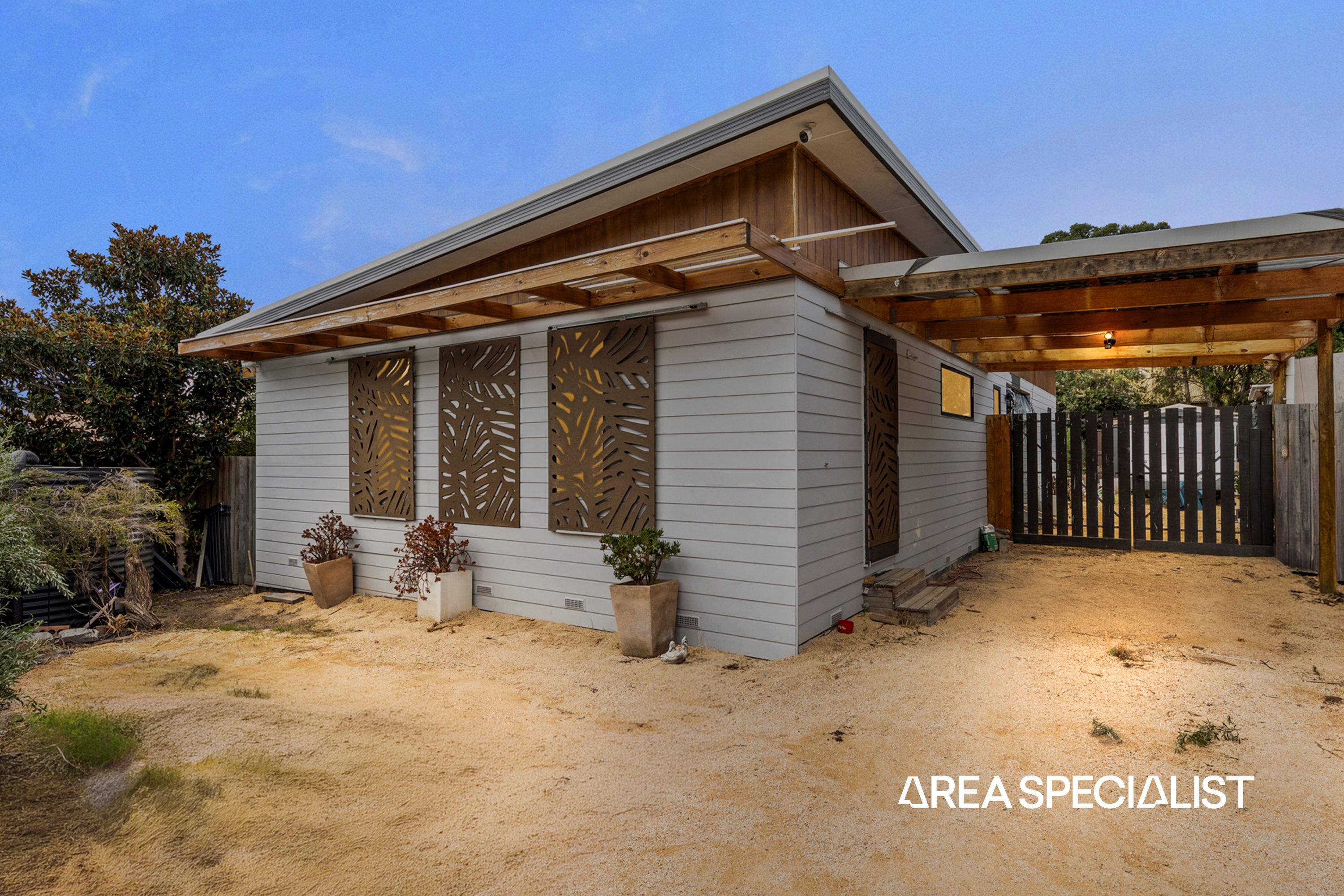 64 Warneet Road, Blind Bight - Thumbnail 2