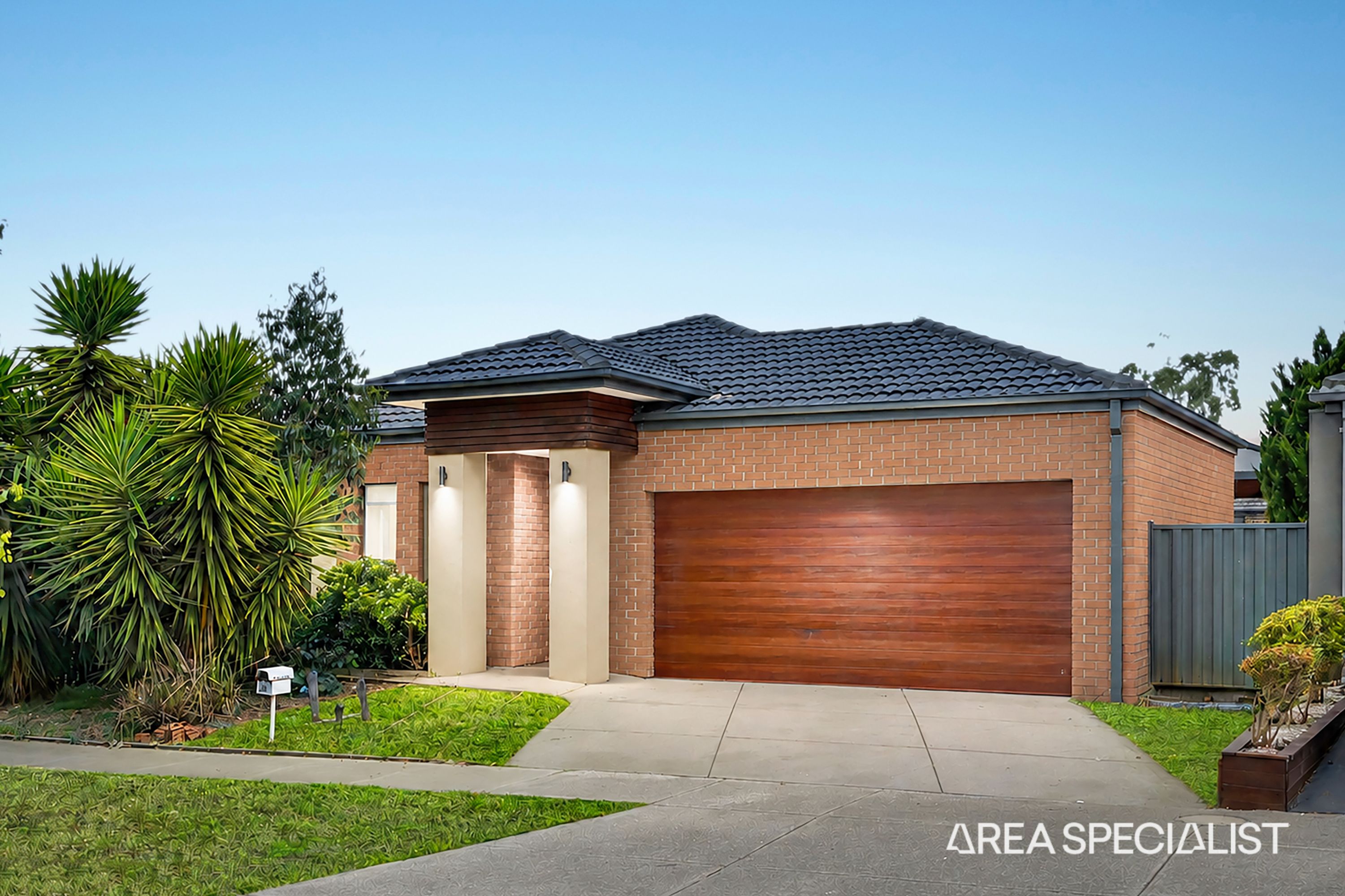39 Brockwell Crescent, Manor Lakes, Manor Lakes - Image 1