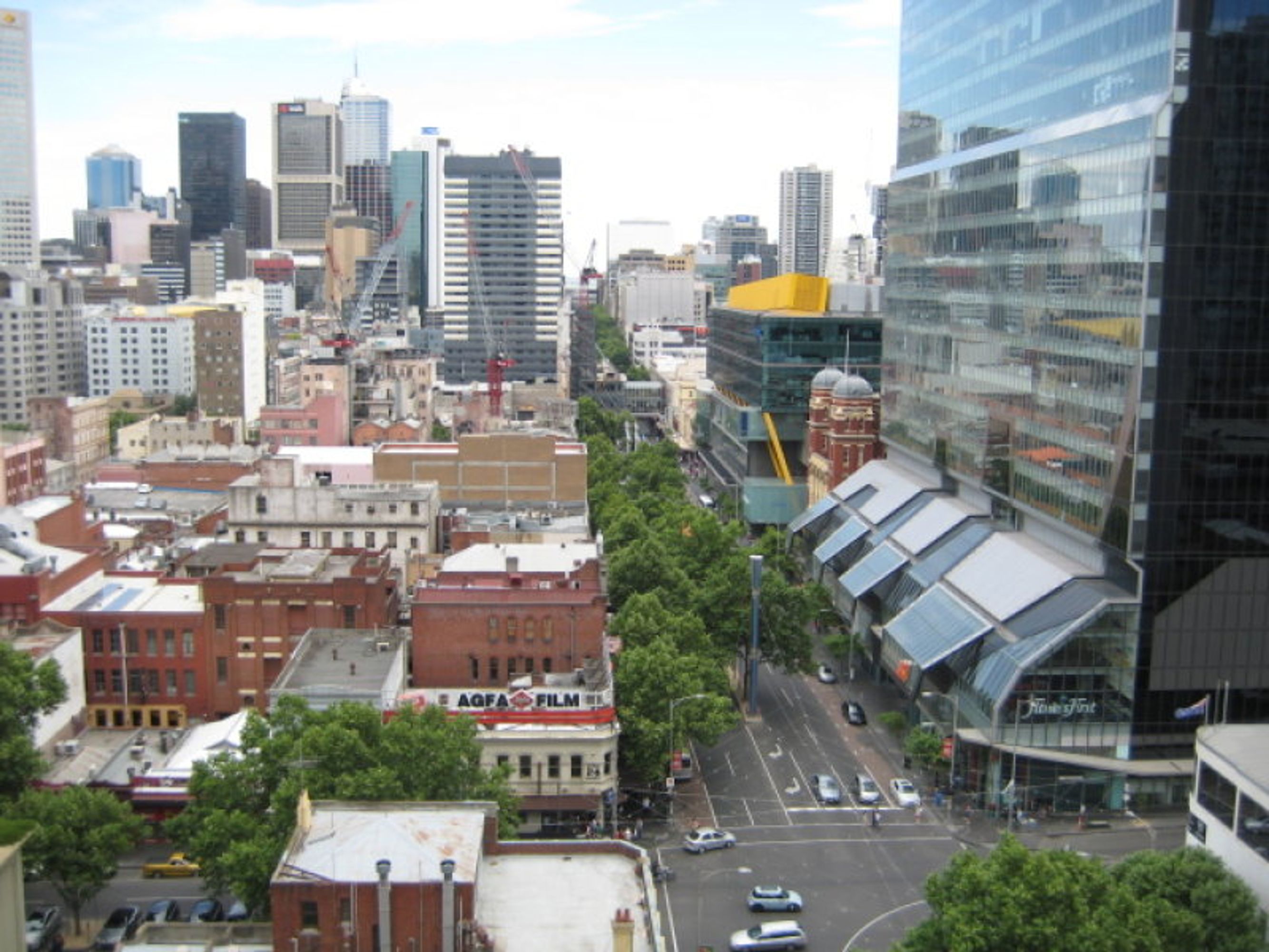 1418/139 Lonsdale Street, Melbourne - Thumbnail 8