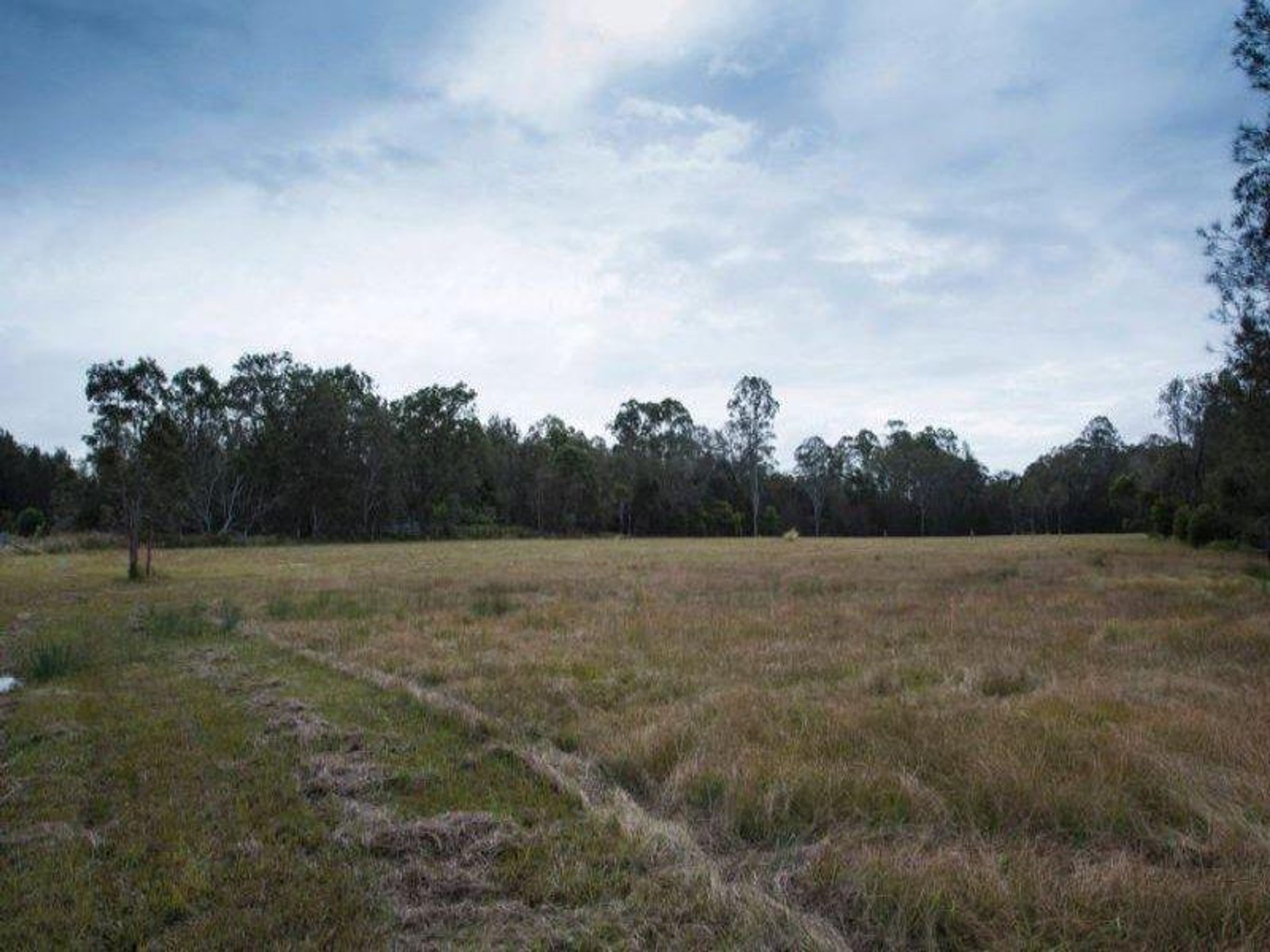 910 Eight Mile Lane, Sandy Crossing - Thumbnail 8