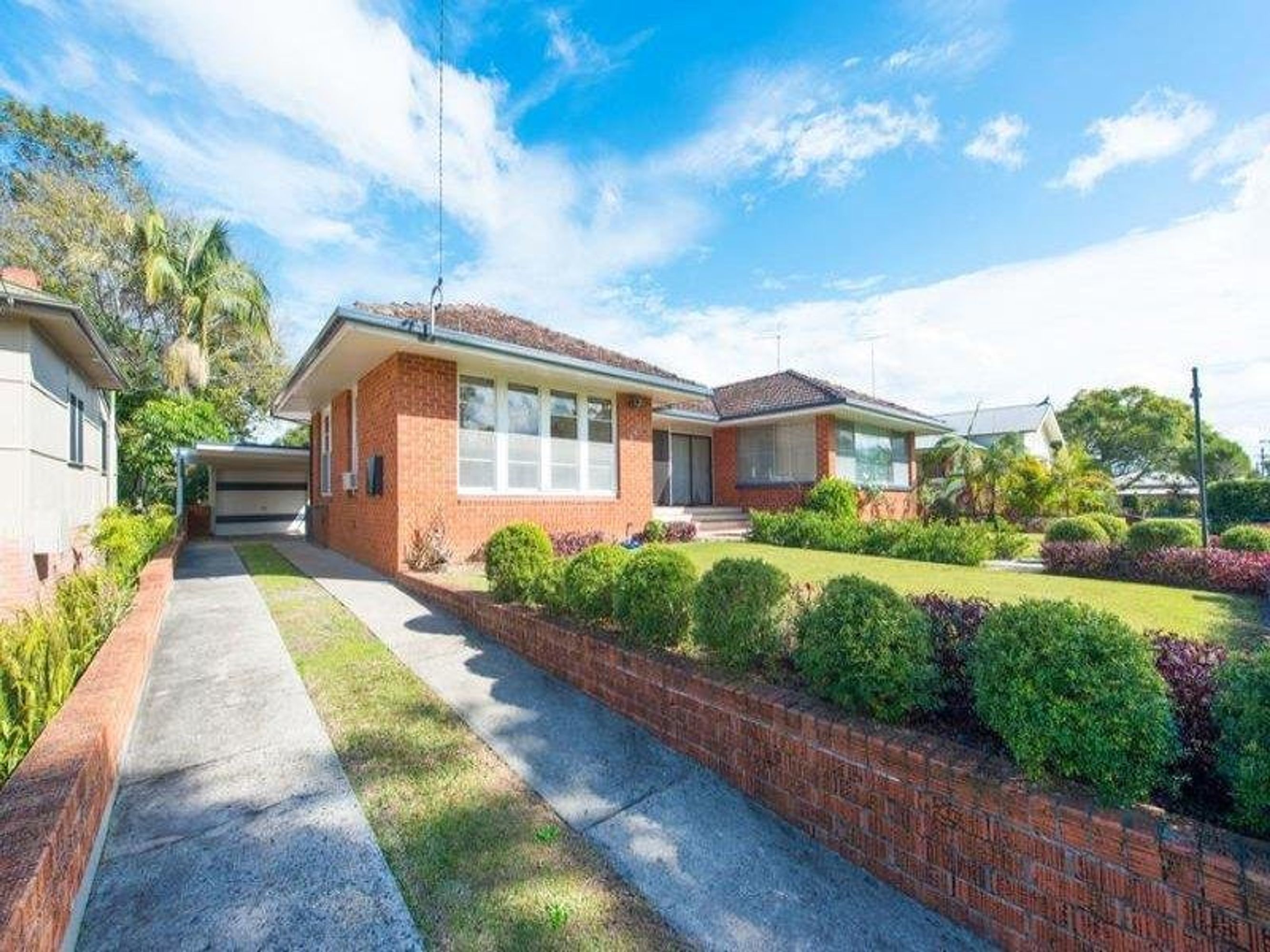 205 Dobie Street, Grafton - Image 1