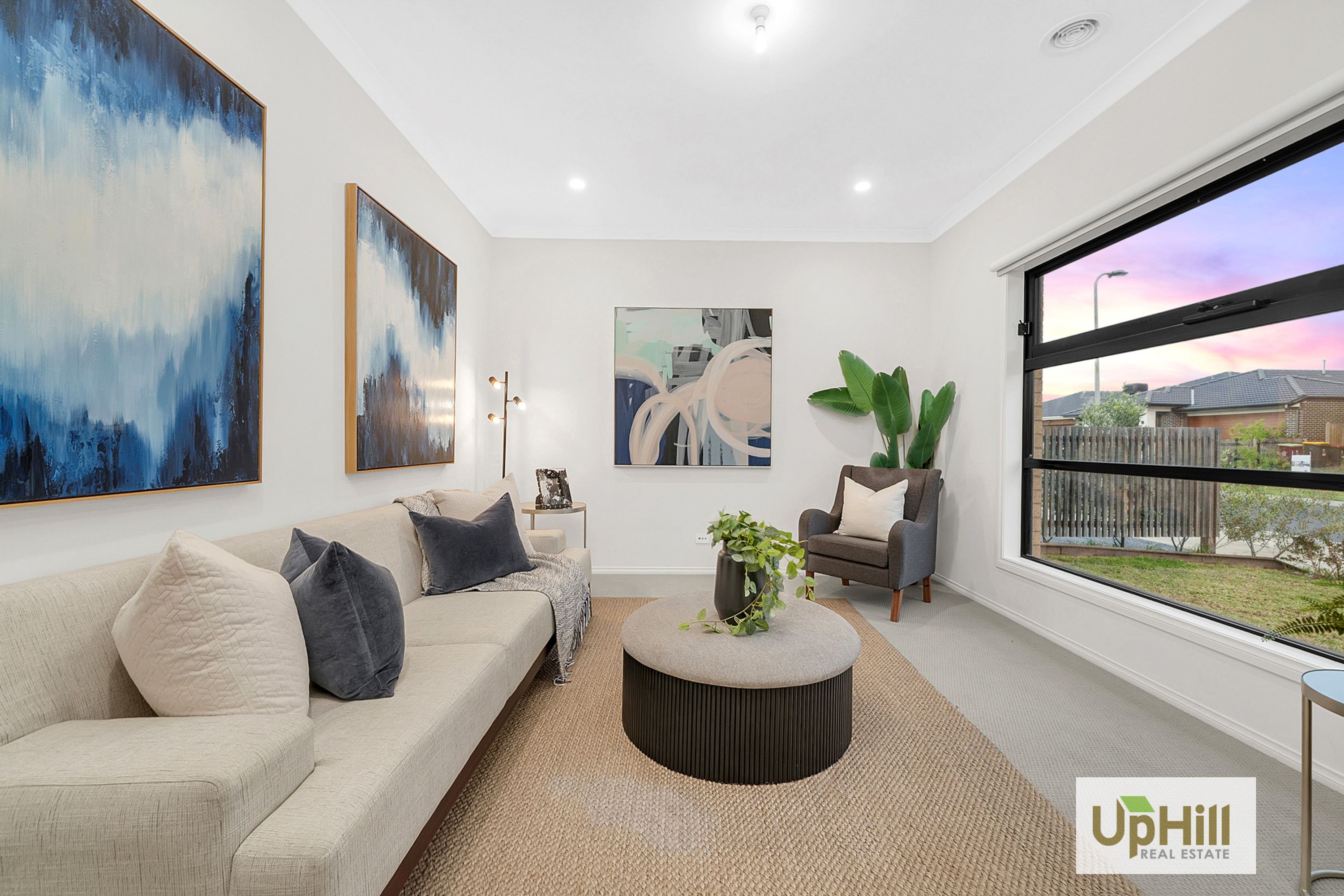 11 Diversity Road, Clyde North - Thumbnail 3