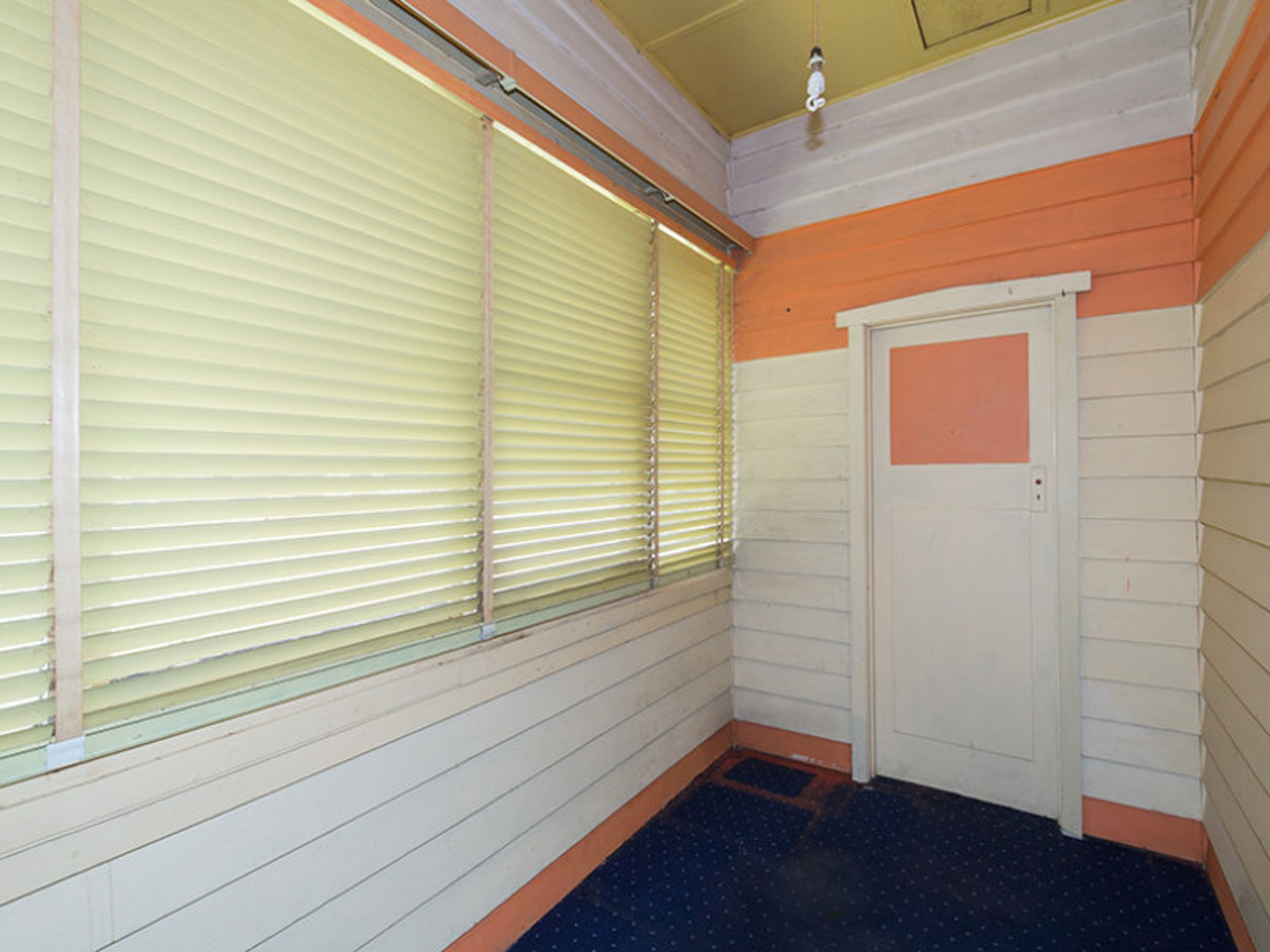 16 Ash Grove, Springvale - Thumbnail 8