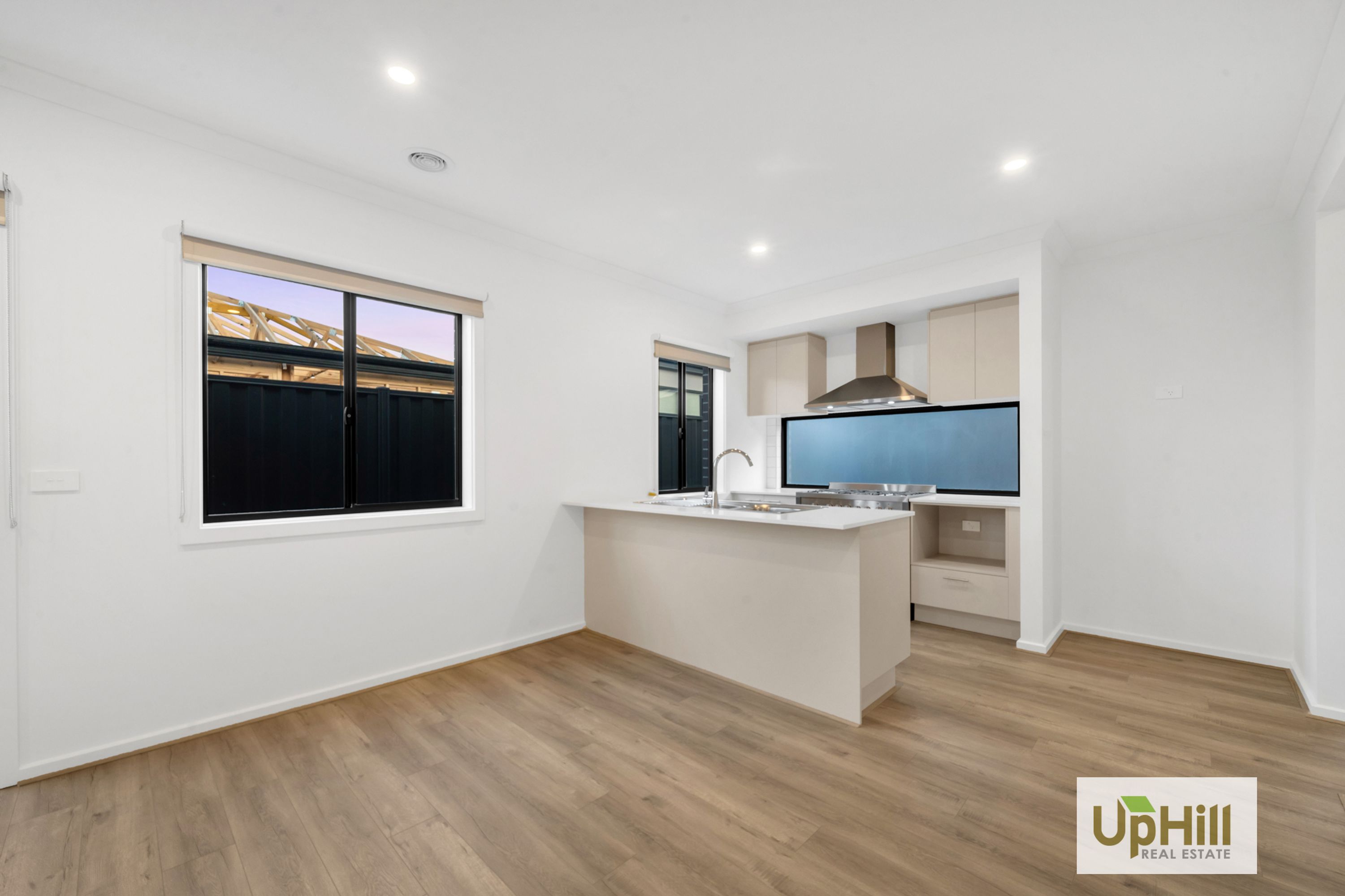21 Shakeal Way, Clyde North - Thumbnail 6