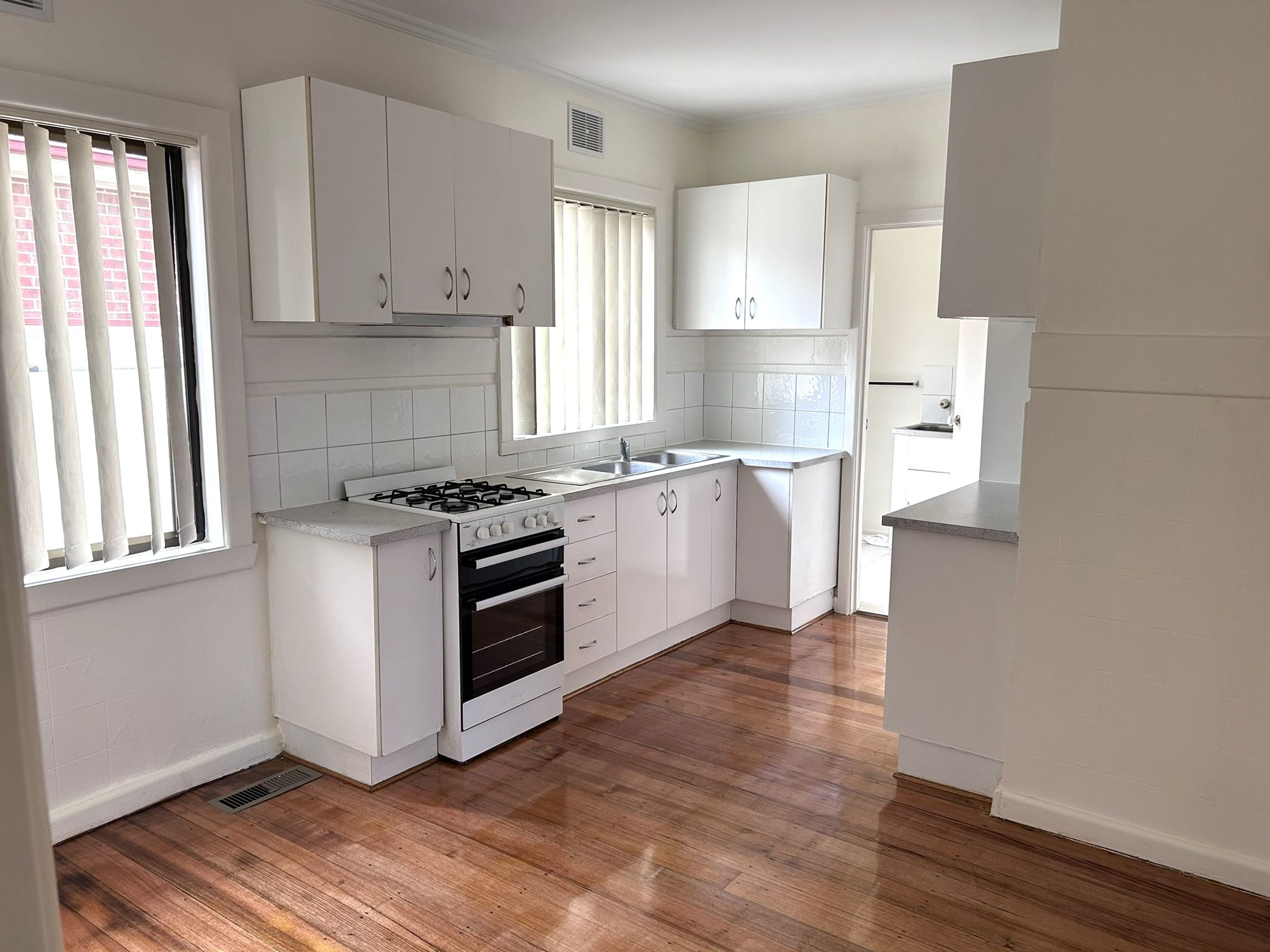 1/46 Sandford Avenue, Sunshine North - Thumbnail 4