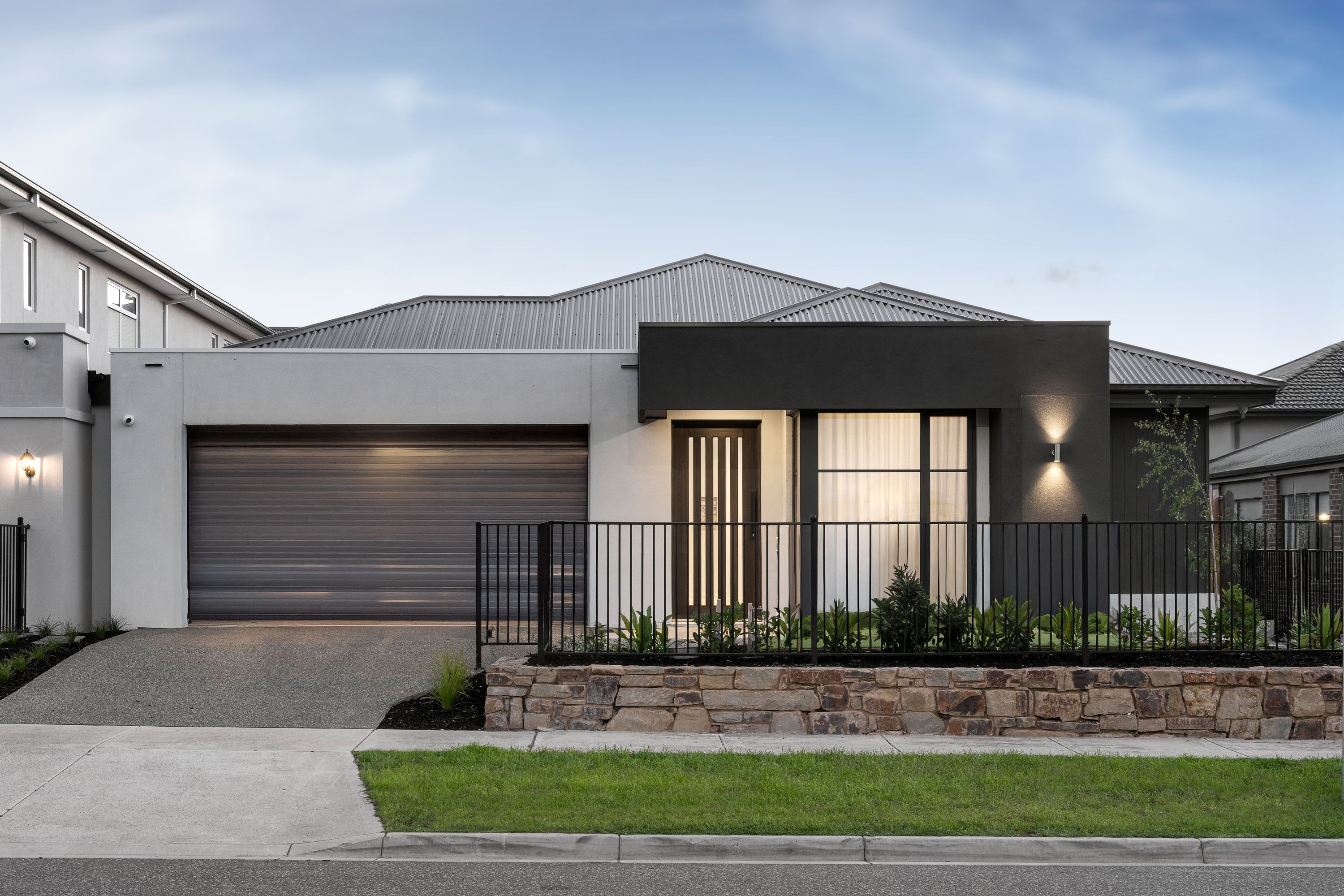 46 Portobello Boulevard, Clyde North - Image 1