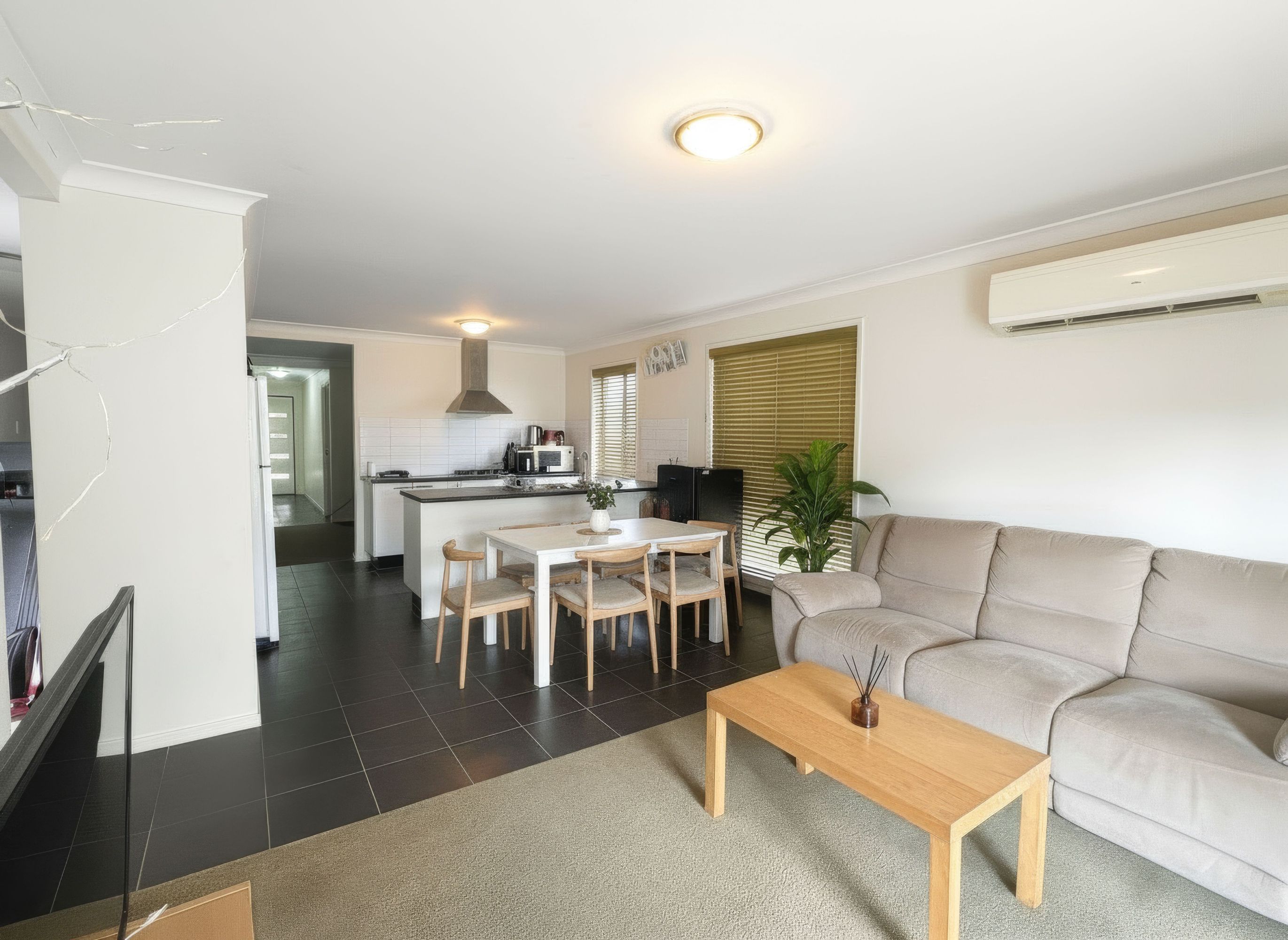 55 ELIZABETH ROAD, Griffin - Thumbnail 4