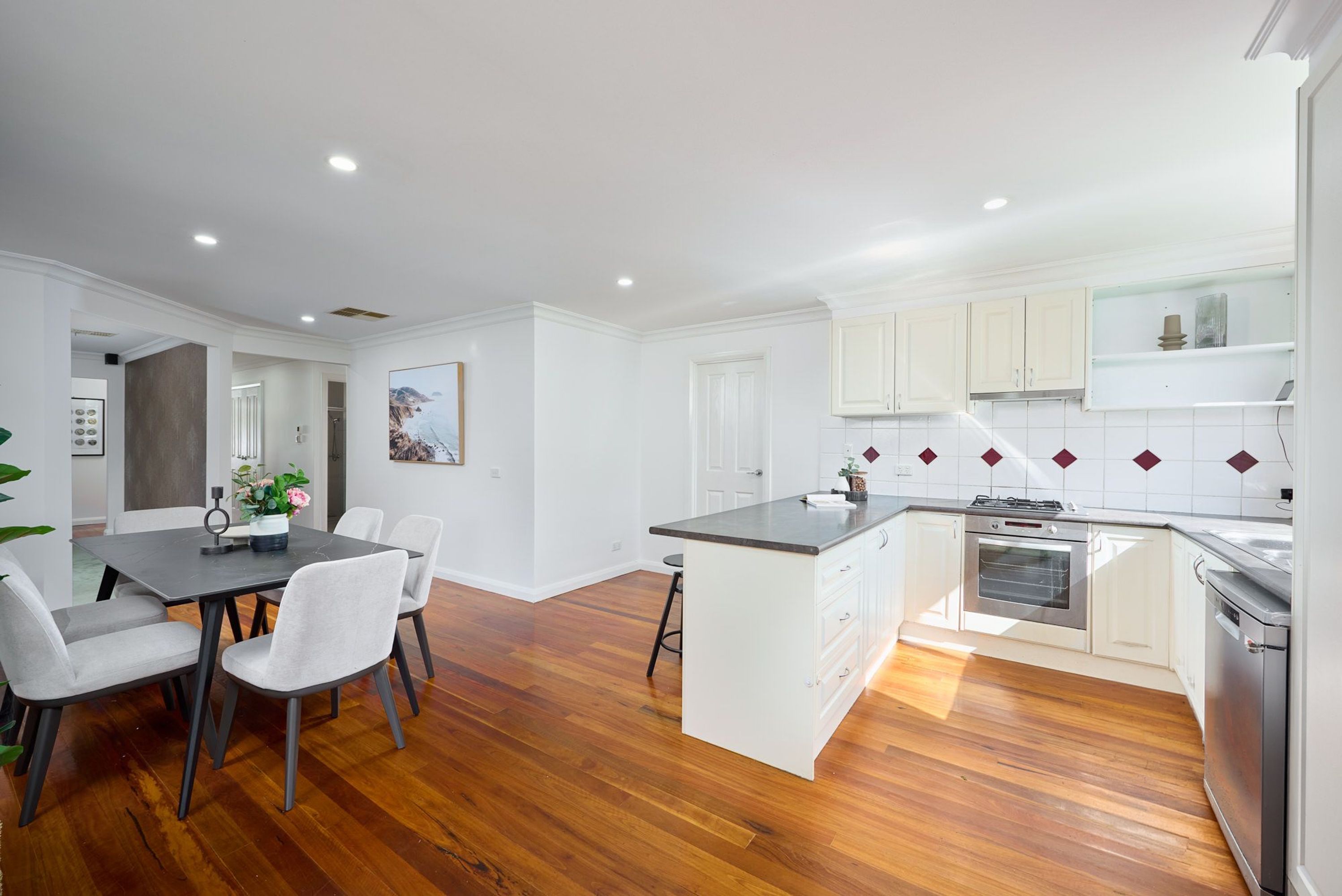 8 Bruce Court, Berwick - Thumbnail 5