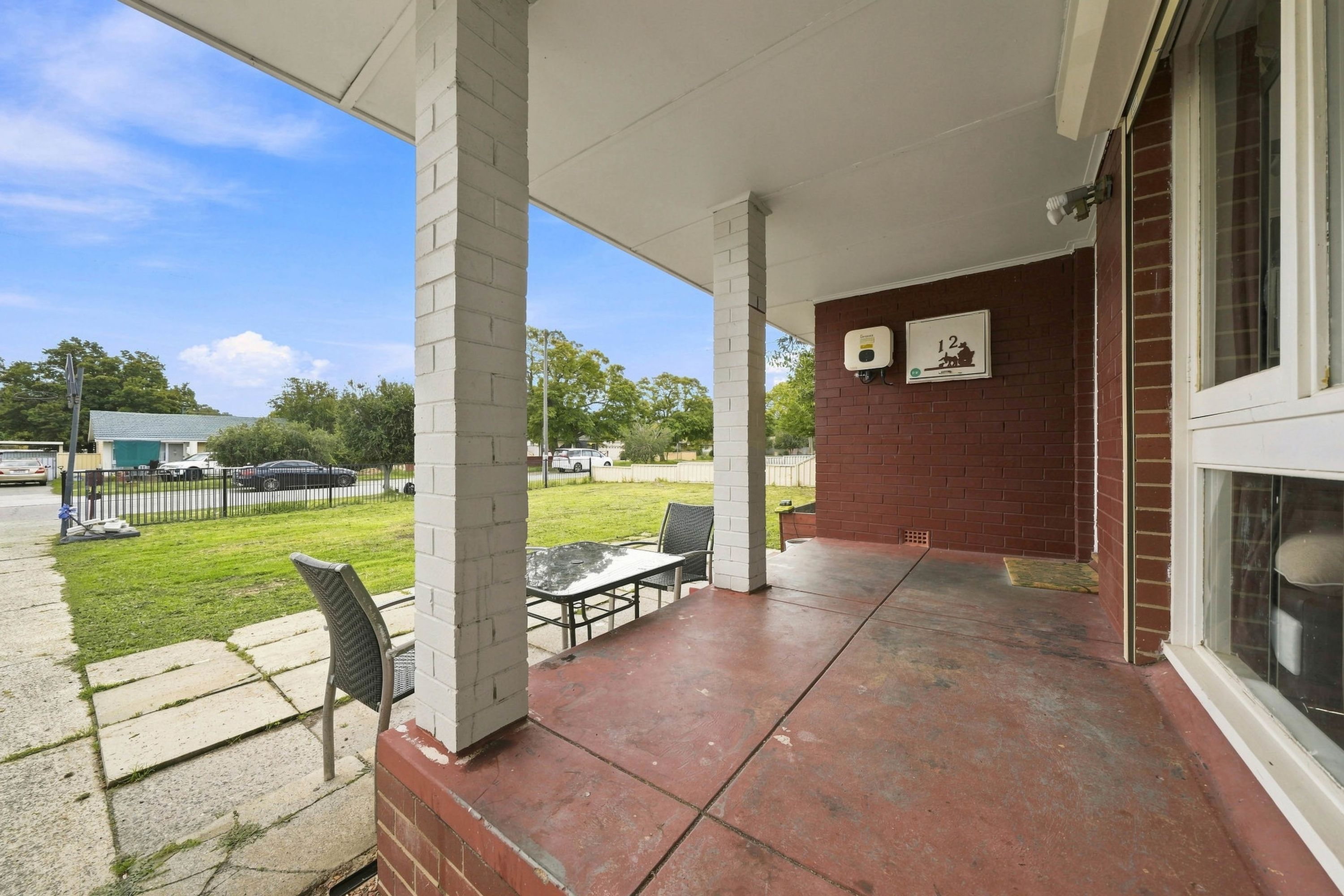 12 Grasmere Place, Kelmscott, Kelmscott - Thumbnail 3