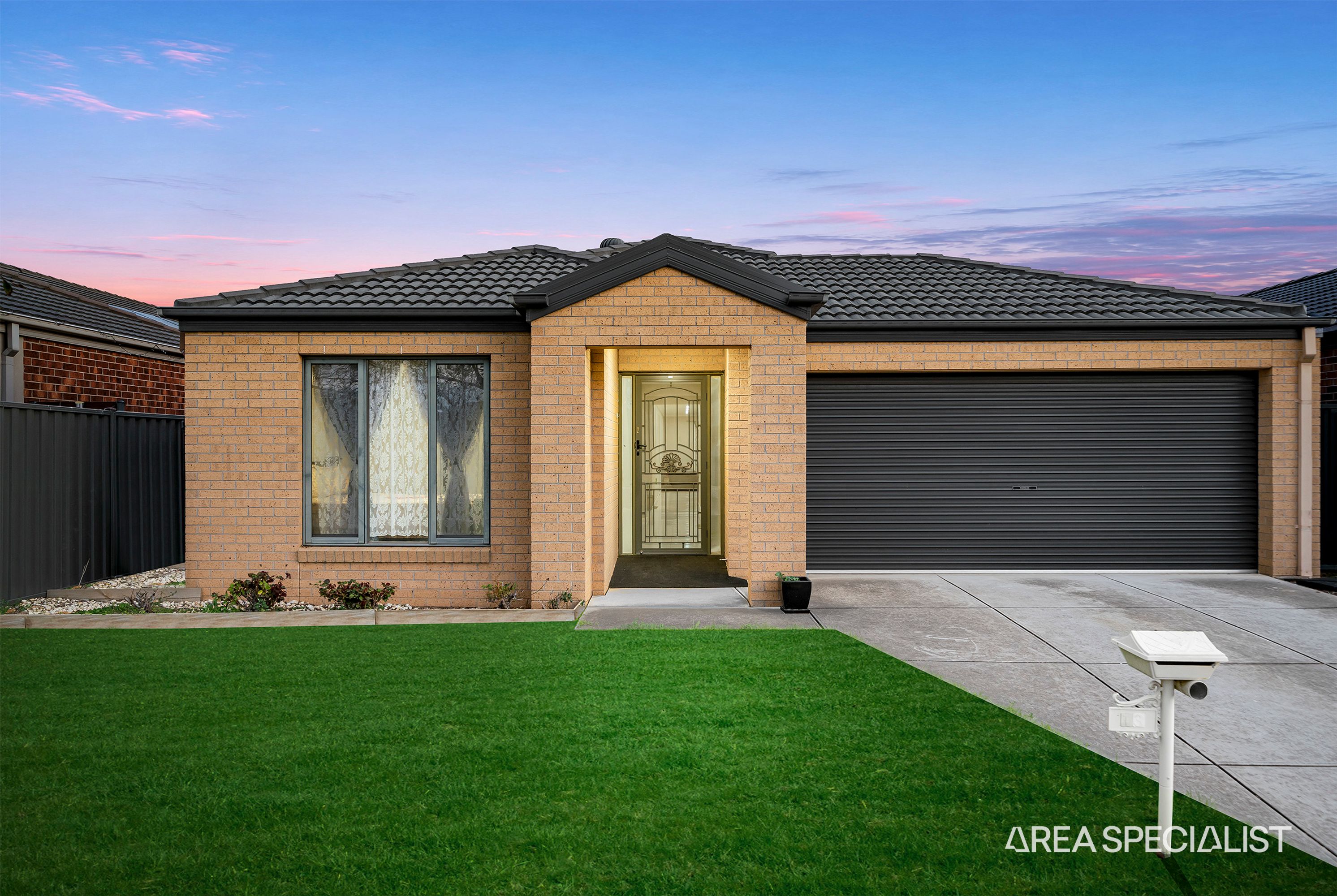 13 Firecrest Road, Manor Lakes