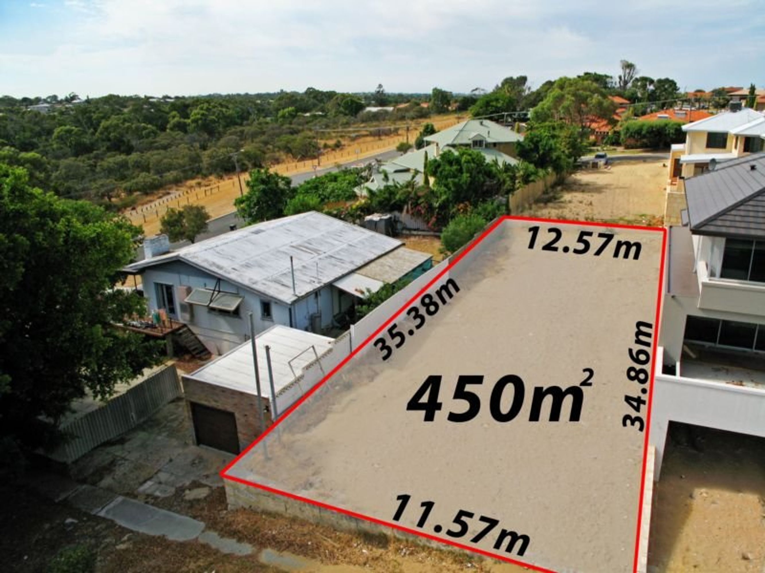 18B Millar Road, North Beach - Thumbnail 2