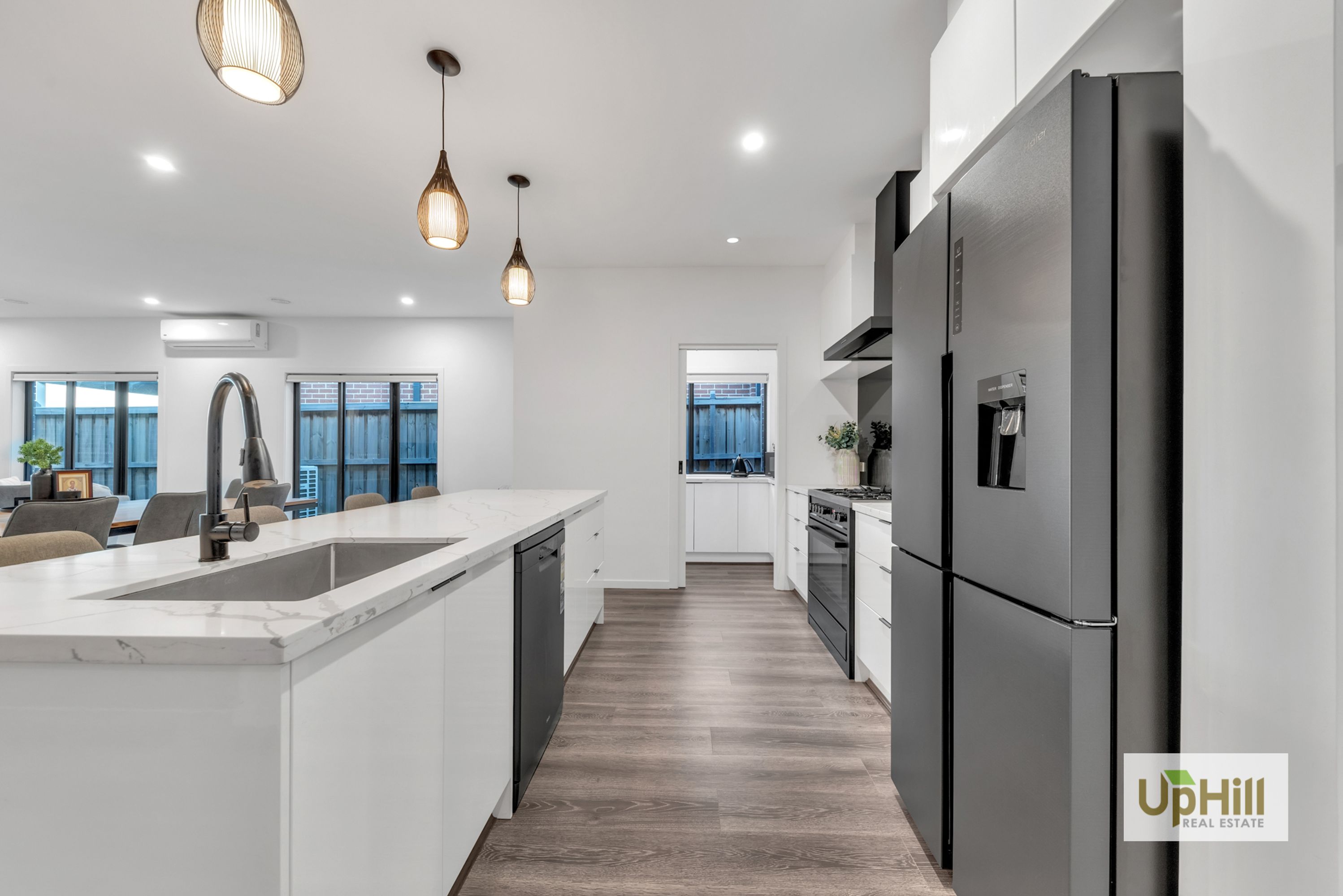13 Vermillion Drive, Clyde North - Thumbnail 6