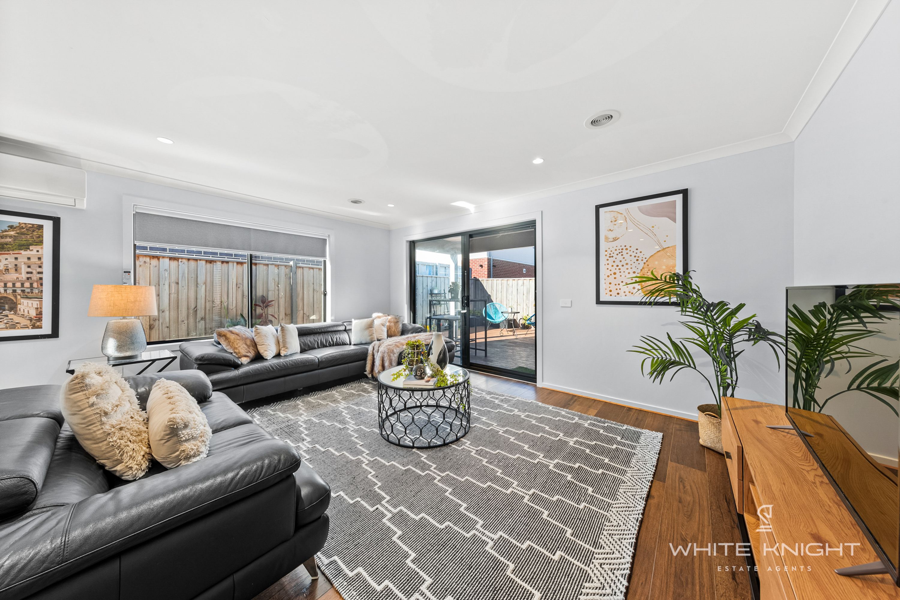 15 Jennings Street, Deanside VIC 3336, Deanside - Thumbnail 8