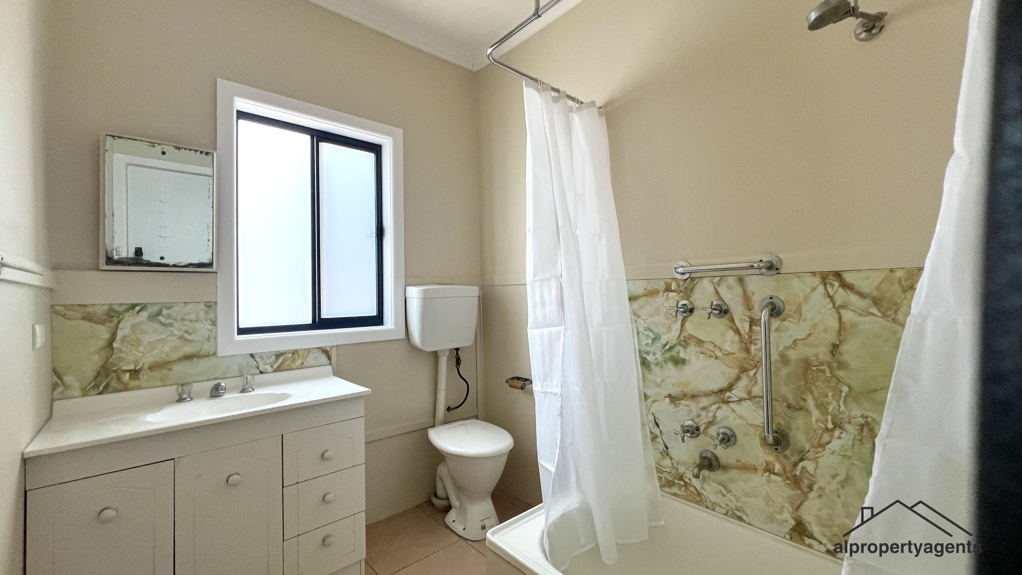 8 Queen Street, Horsham VIC 3400, Horsham - Thumbnail 3
