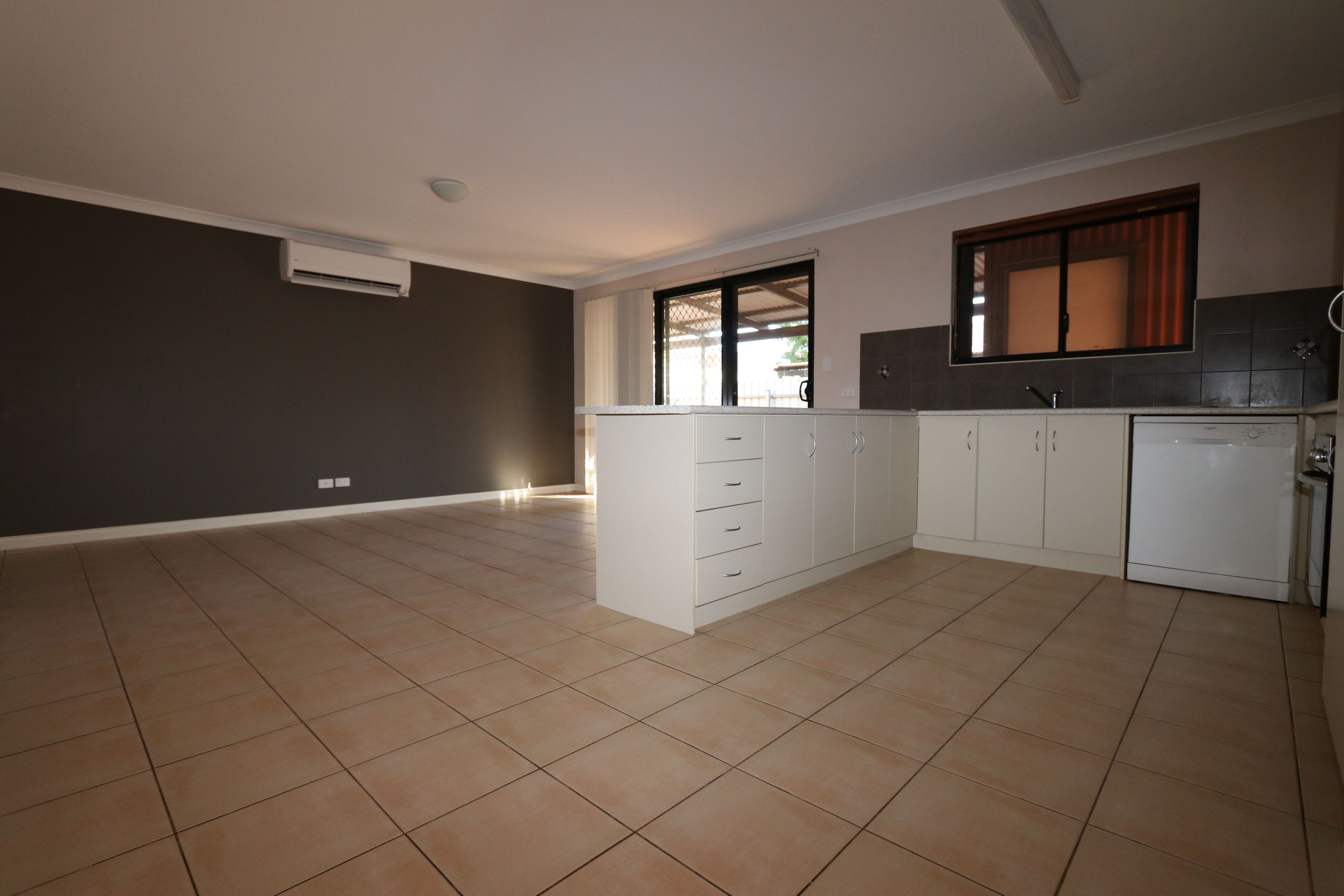 13/4 Reynolds Place, South Hedland, South Hedland - Thumbnail 6