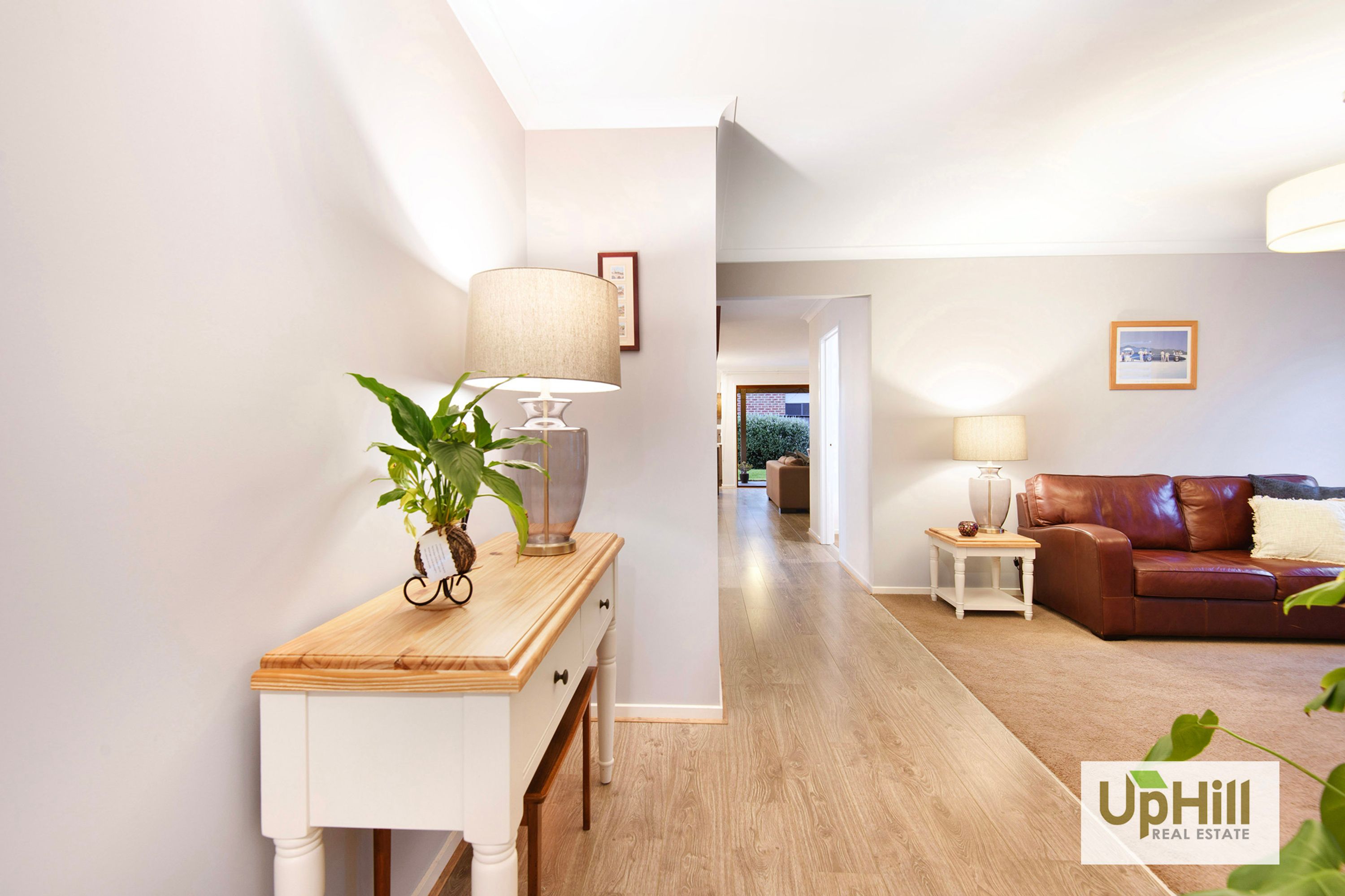 35 Palomino Avenue, Clyde North - Thumbnail 2