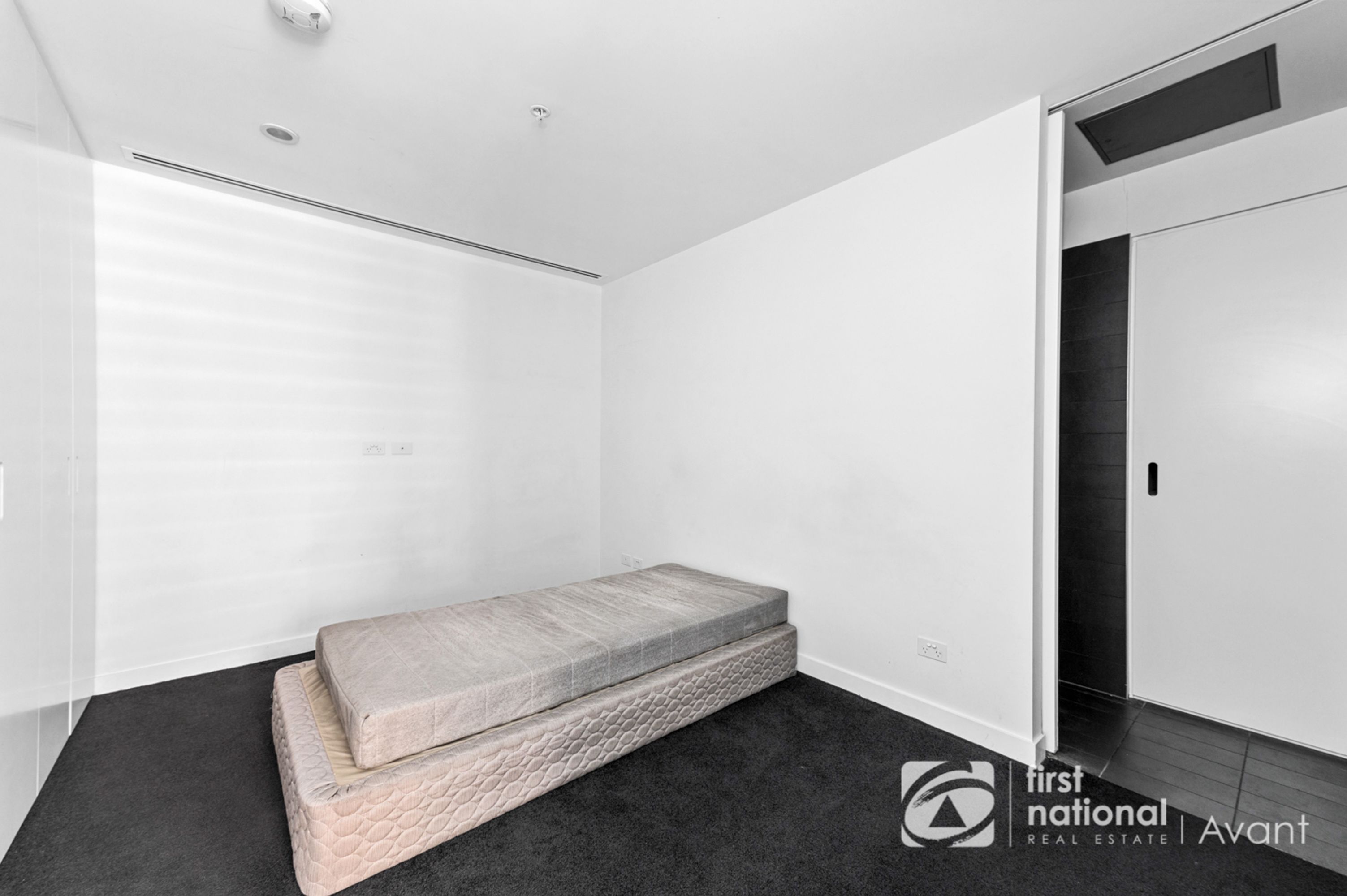 1010/65 Coventry Street, Southbank - Thumbnail 7