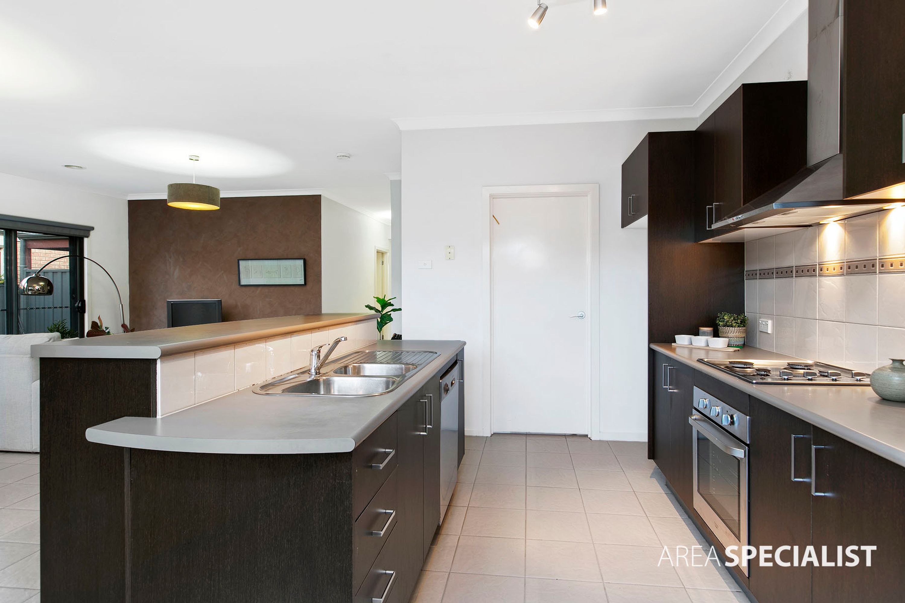 14 Coburn Way, Caroline Springs VIC 3023, Caroline Springs - Thumbnail 7
