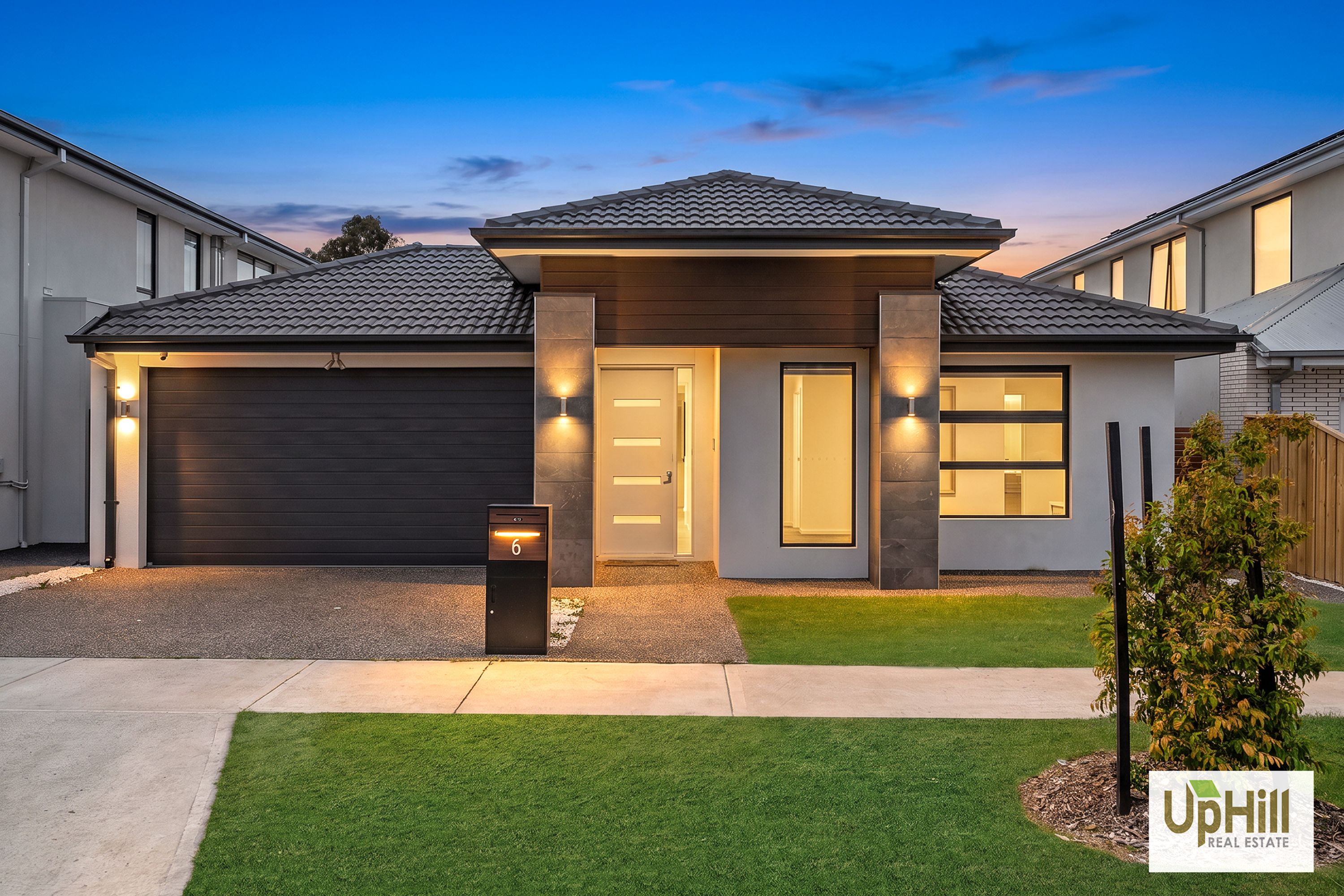 6 Clubrush Grove, Officer - Image 1