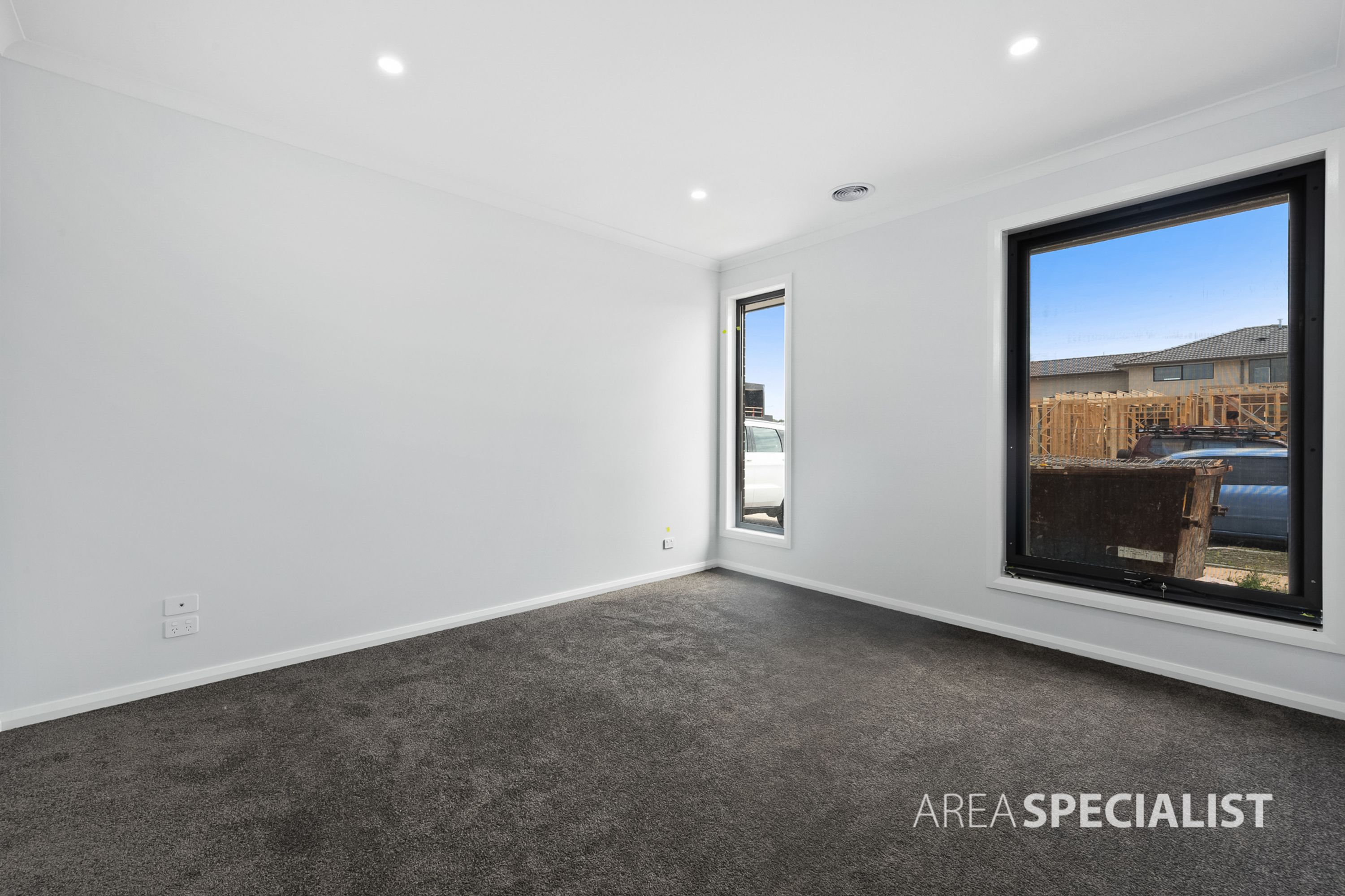 4 Naples Street, Fraser Rise VIC 3336, Fraser Rise - Thumbnail 3