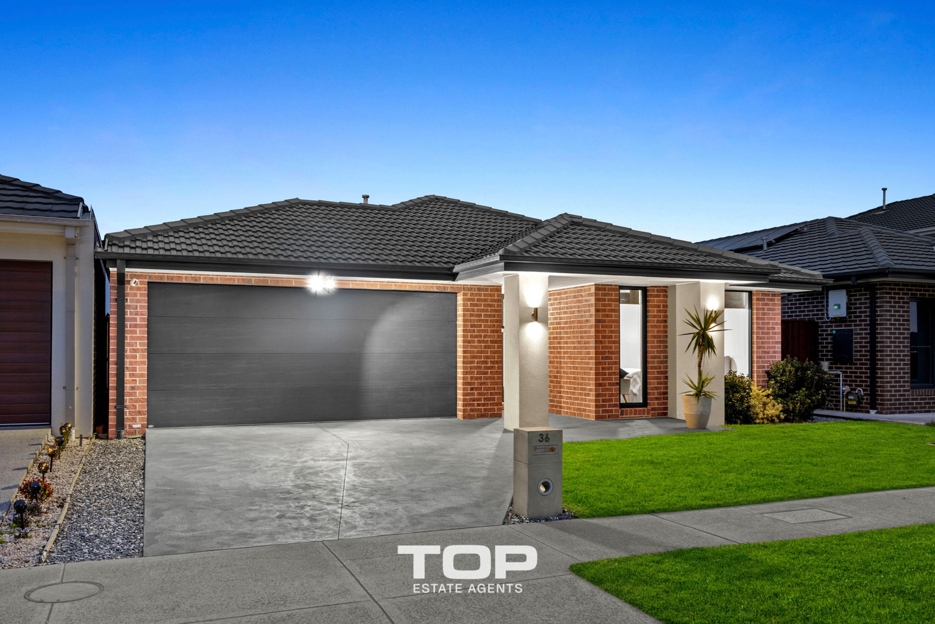 36 Welsummer Drive, Clyde North - Thumbnail 3