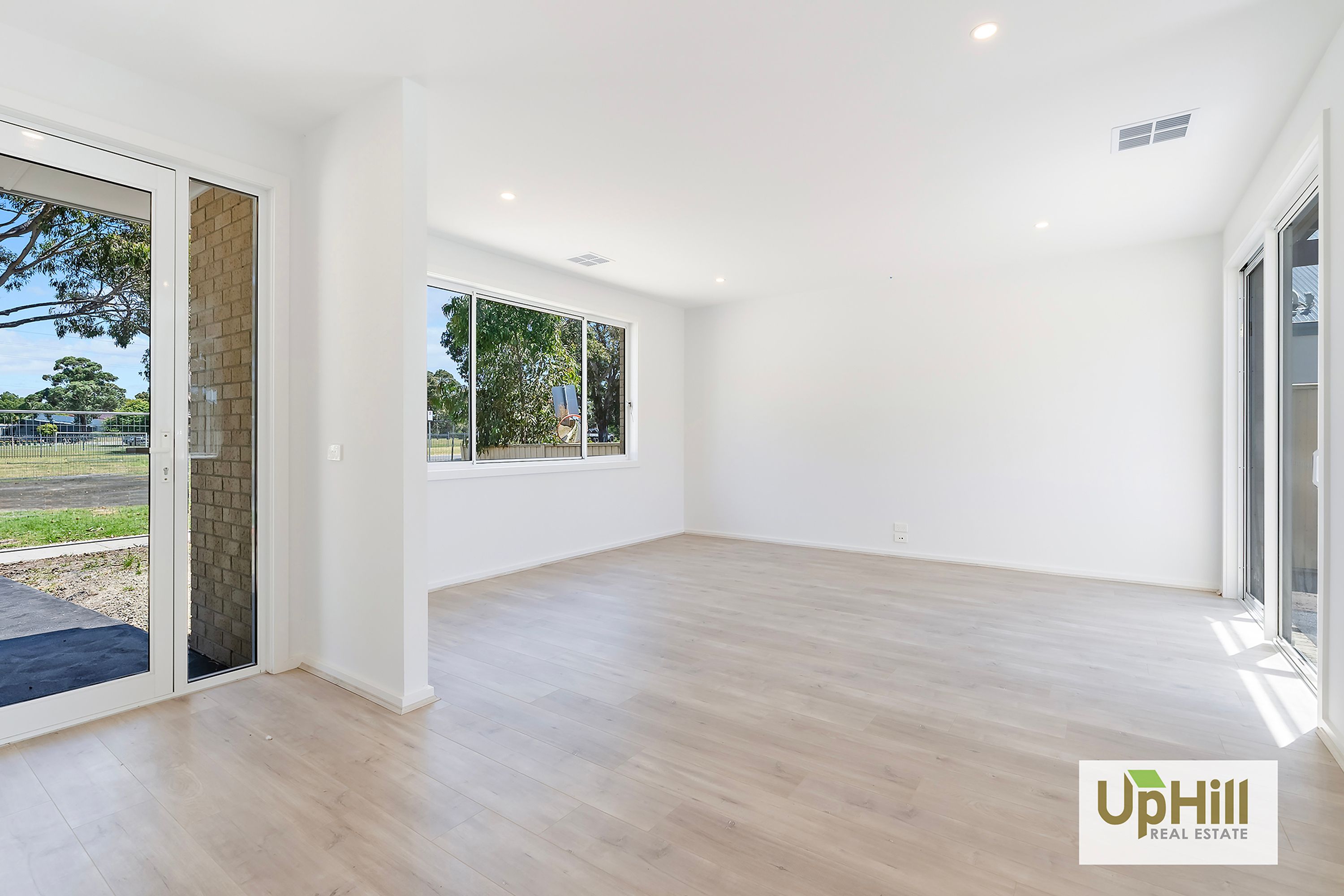 1/148 Princes Highway, Pakenham - Thumbnail 3