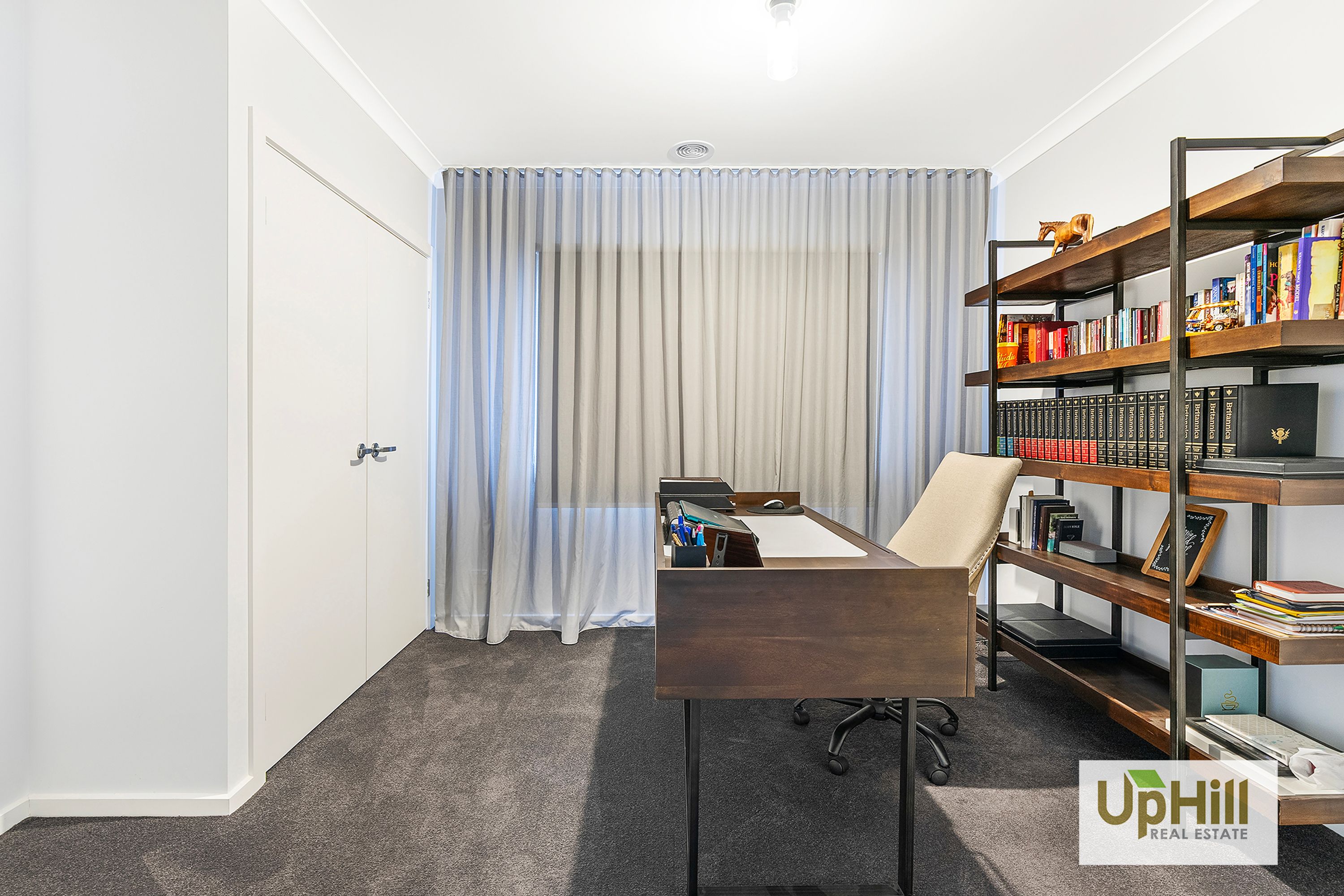10 Bronnie Street, Clyde North - Thumbnail 5