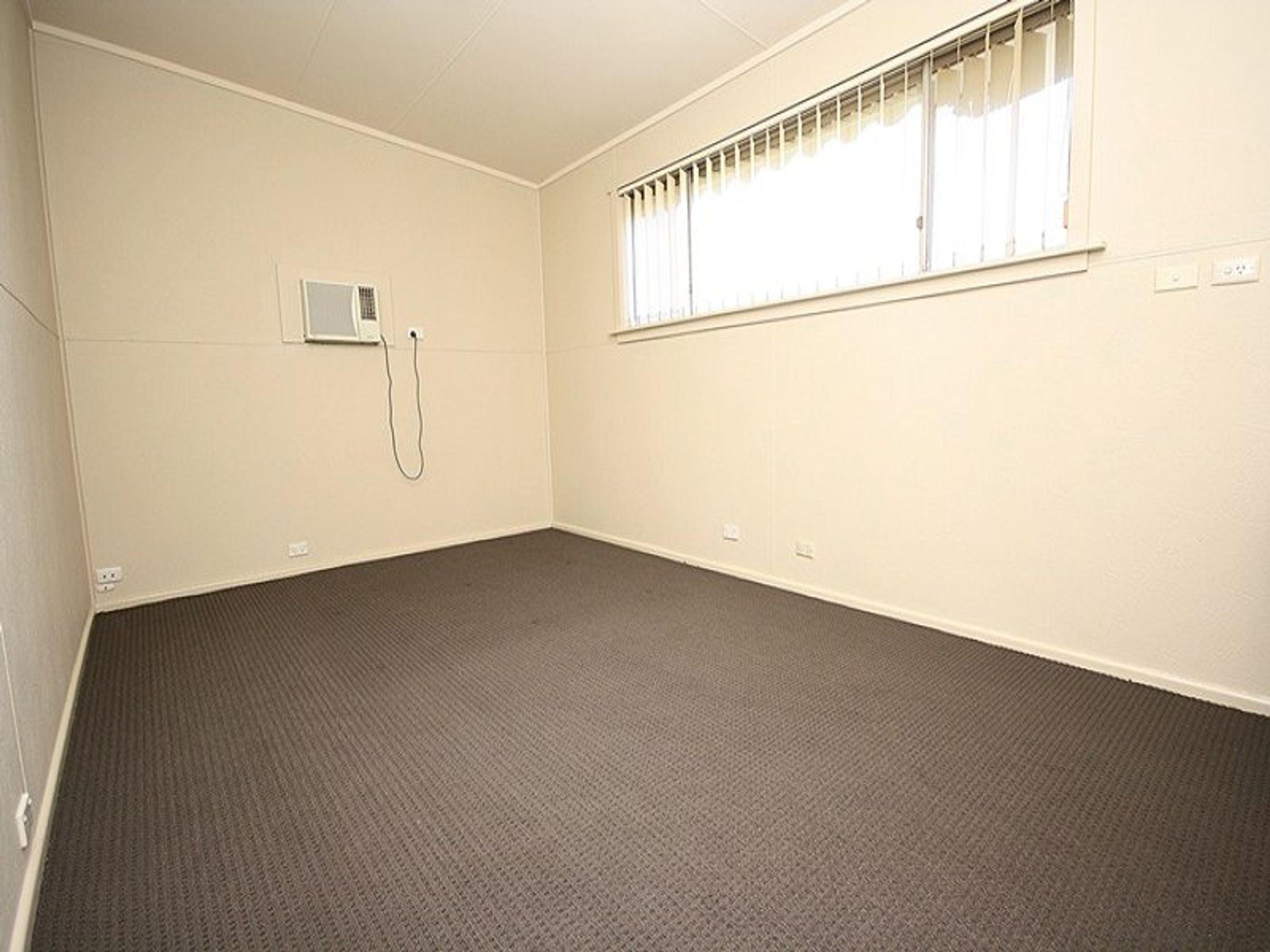 9 Motavu Drive, Horsham VIC 3400, Horsham - Thumbnail 3