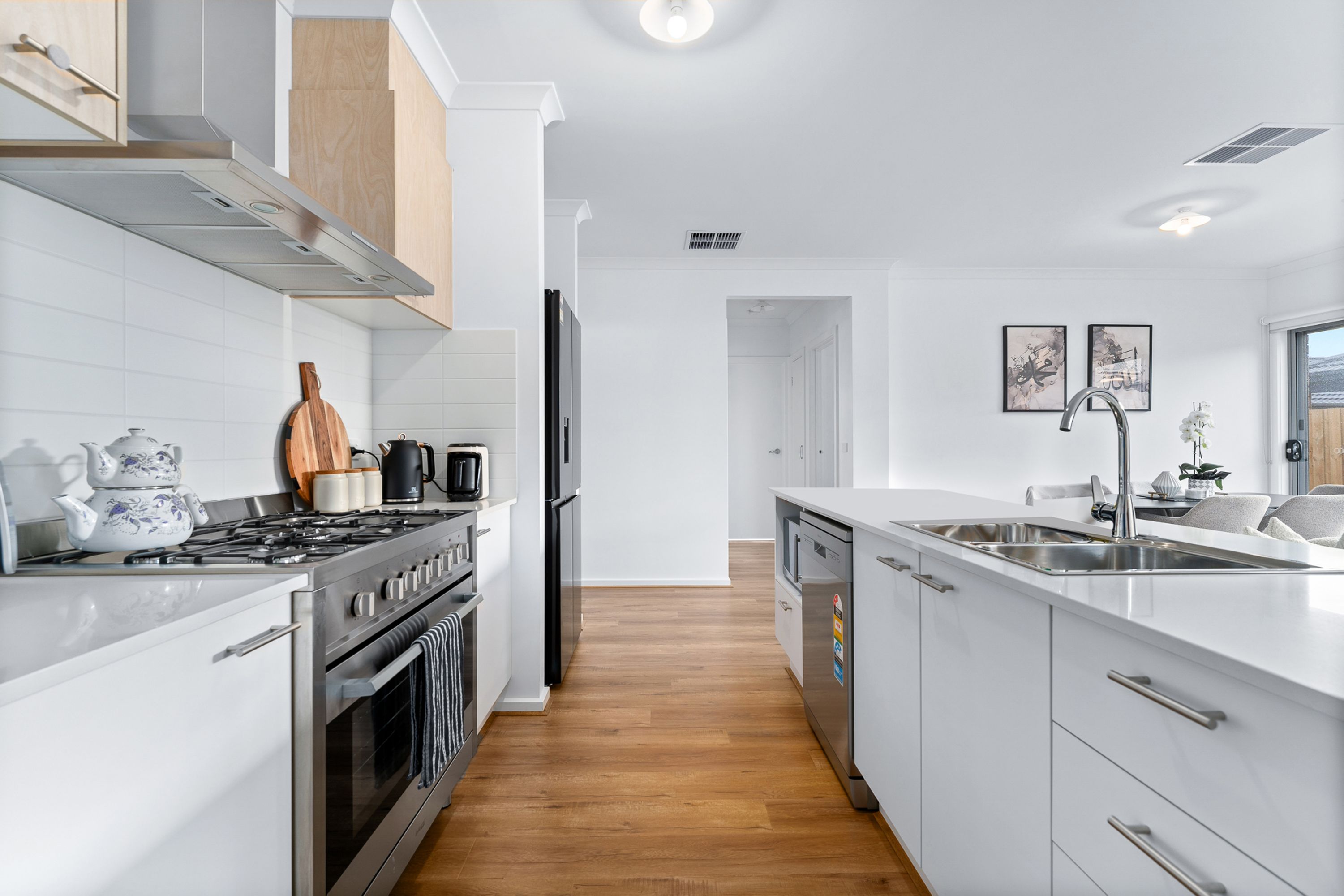 28 Sherry Circuit, Fraser Rise VIC 3336, Fraser Rise - Thumbnail 7