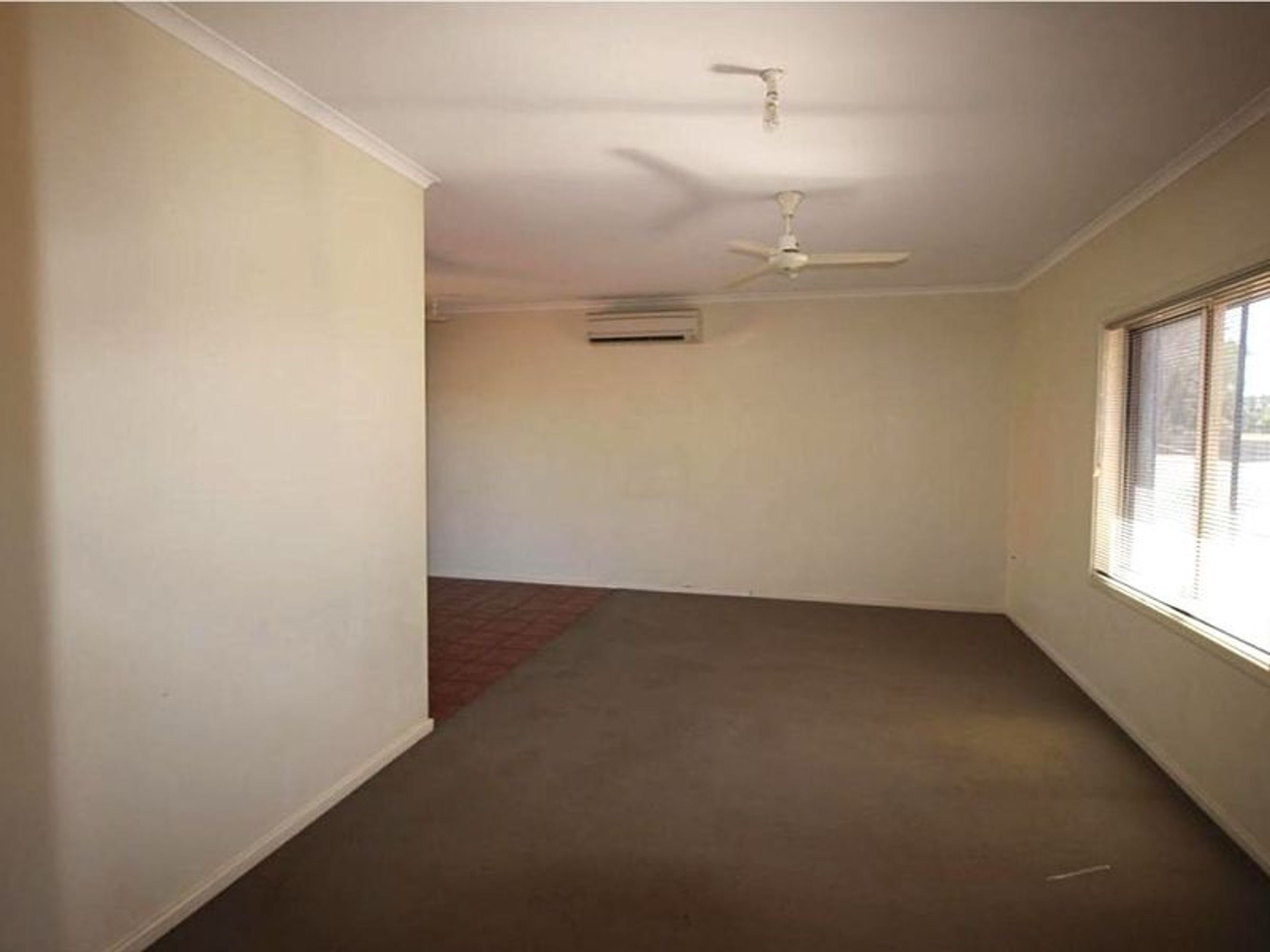 19 Yarrunga Crescent, South Hedland, South Hedland - Thumbnail 8