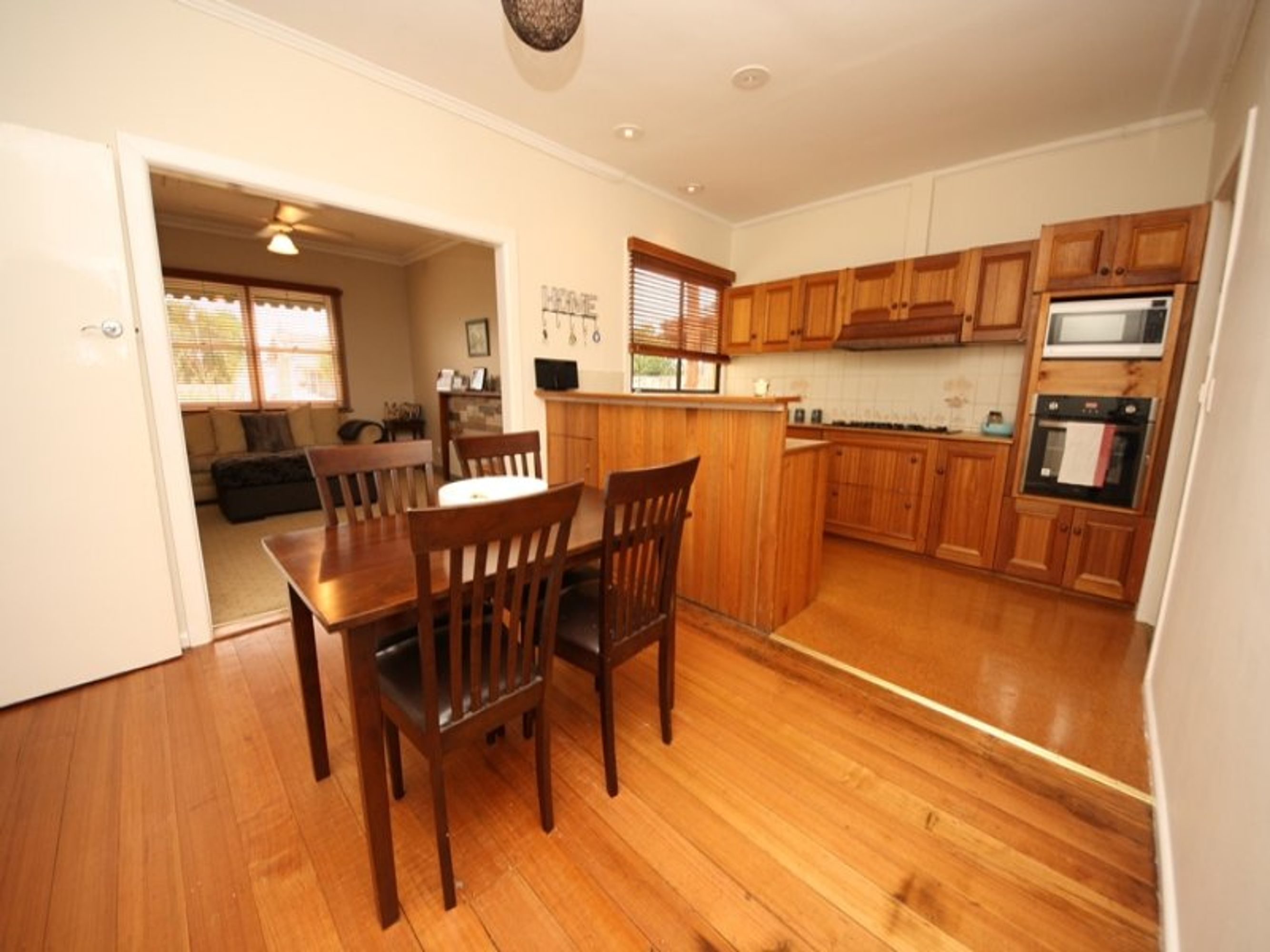 22 Cecil Street, Horsham VIC 3400, Horsham - Thumbnail 2