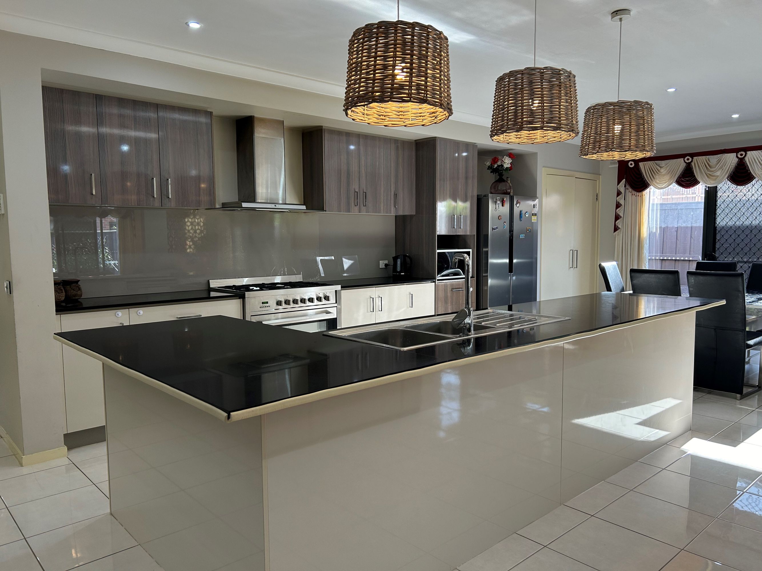 31 Winchcombe Way, Cranbourne North - Thumbnail 2
