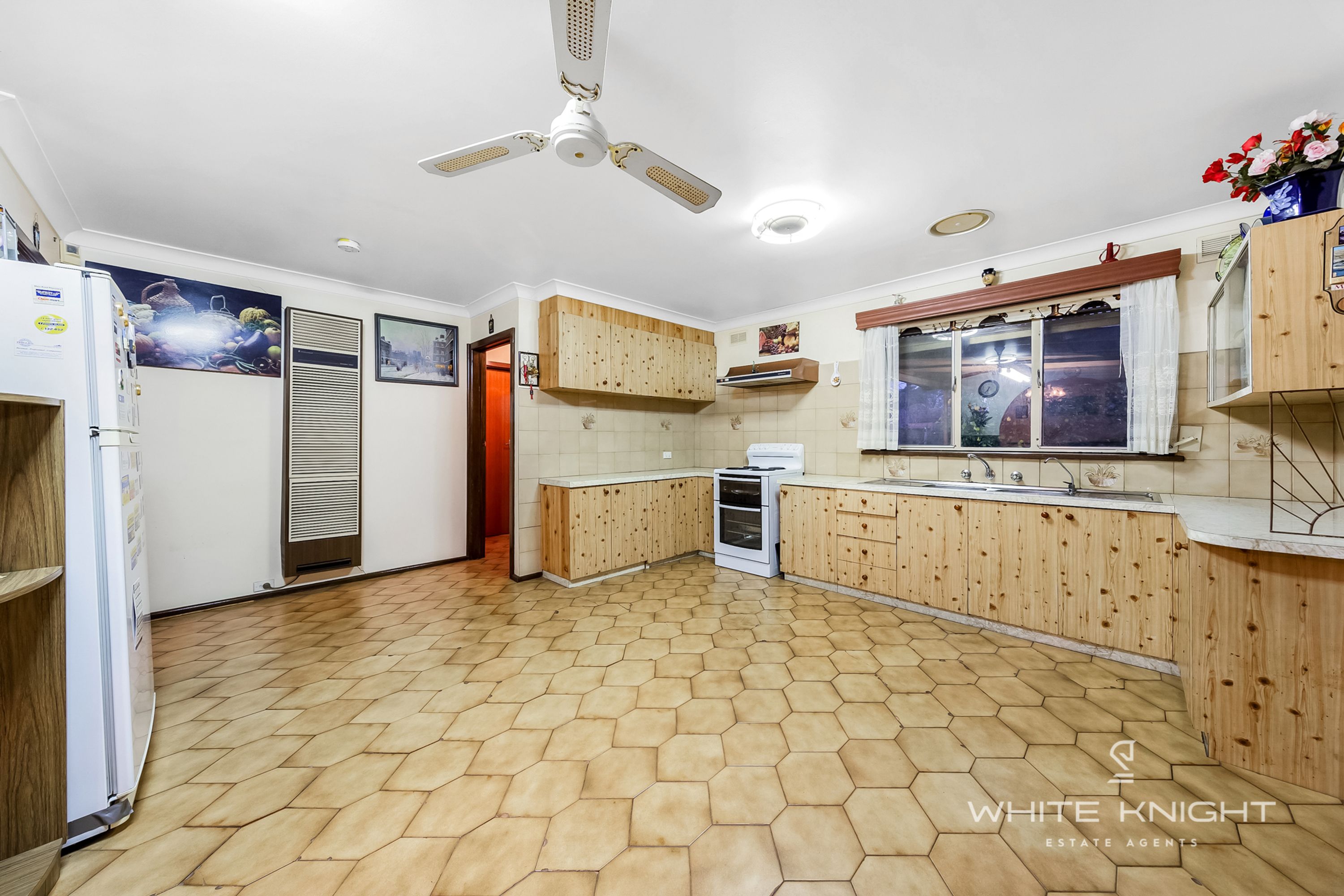 8 Rhodes Street, St Albans VIC 3021, St Albans - Thumbnail 8