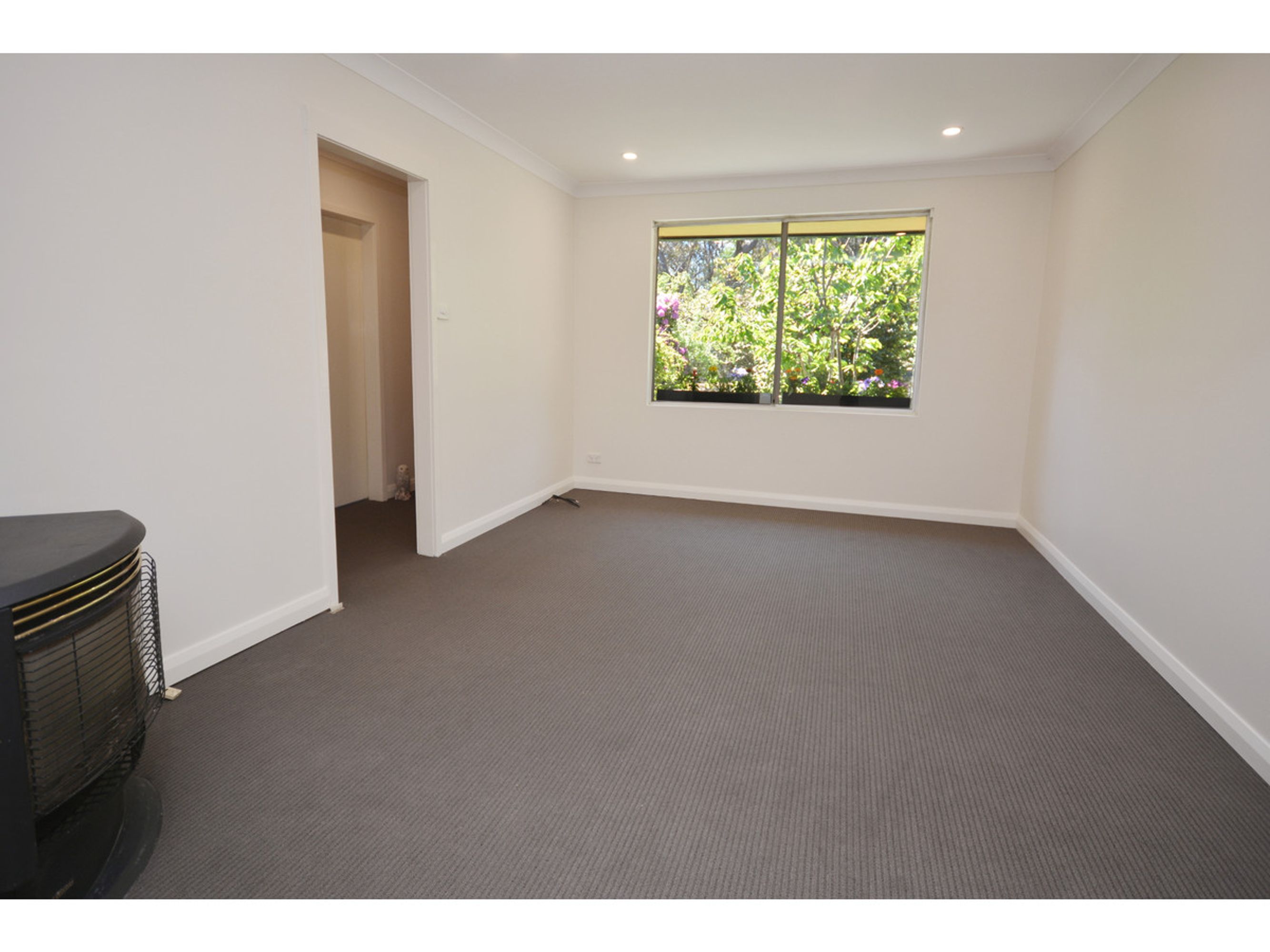 4 St Andrews Avenue, Blackheath - Thumbnail 2