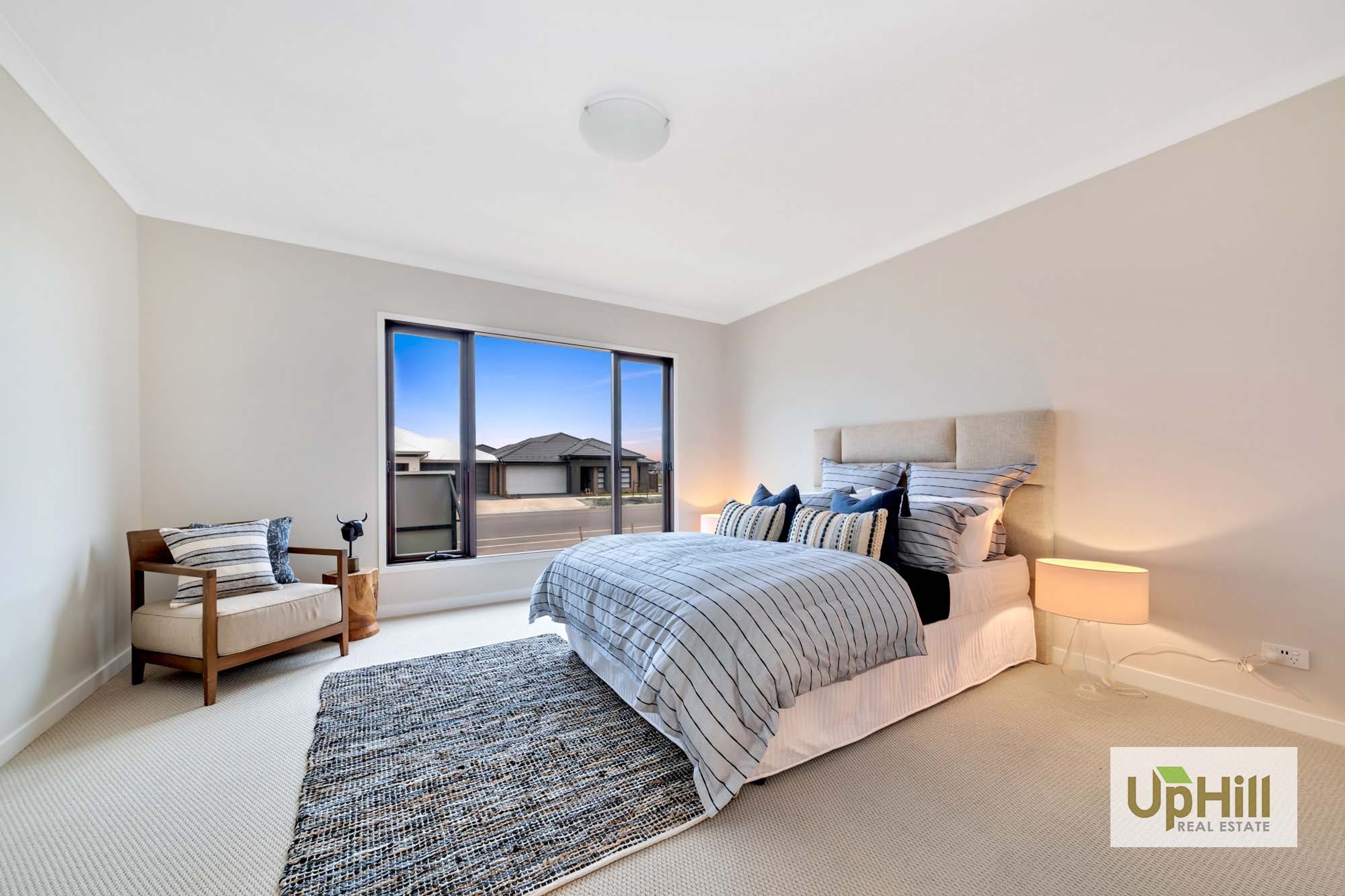 15 FERDINAND DRIVE, Clyde North - Thumbnail 2
