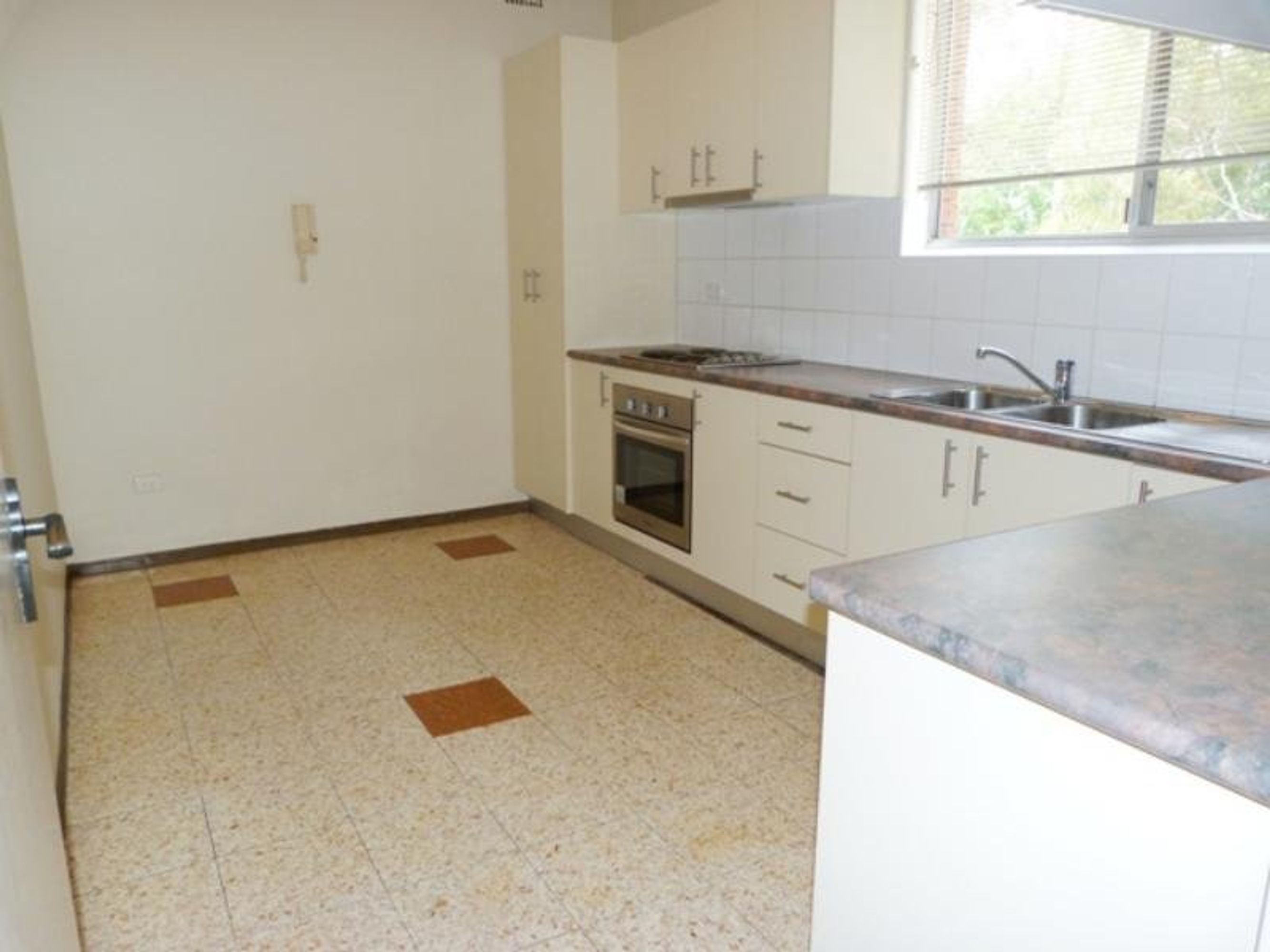 5/14-16 Lancelot St, Allawah, Allawah - Thumbnail 2