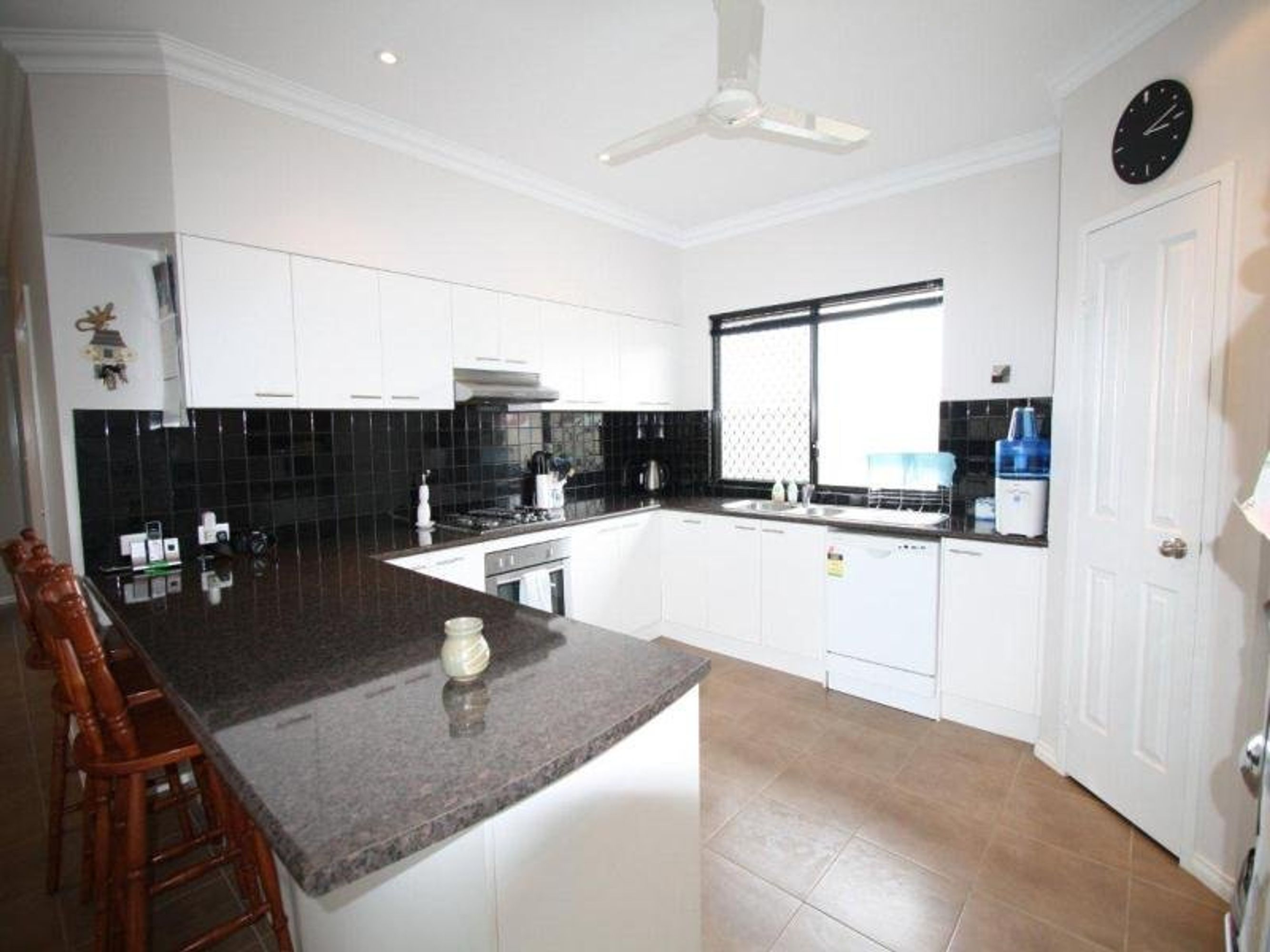 54 Nix Avenue, South Hedland, South Hedland - Thumbnail 6